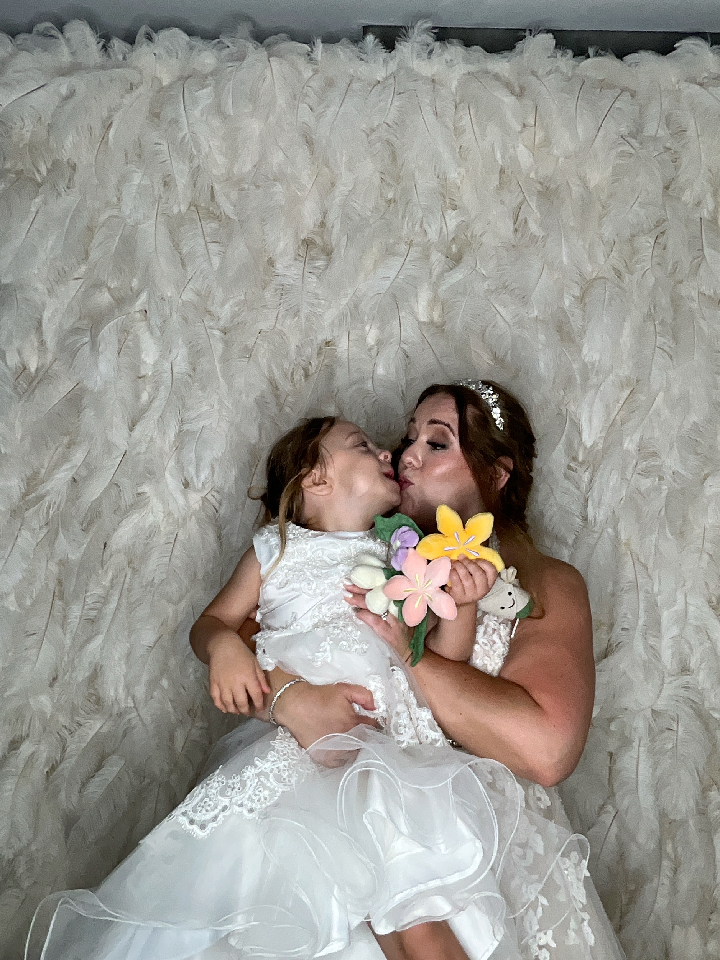 Becca & Glynn  | View more photos from the event at gallery.magicimages.uk/u/MagicImages/Becca-Glynn