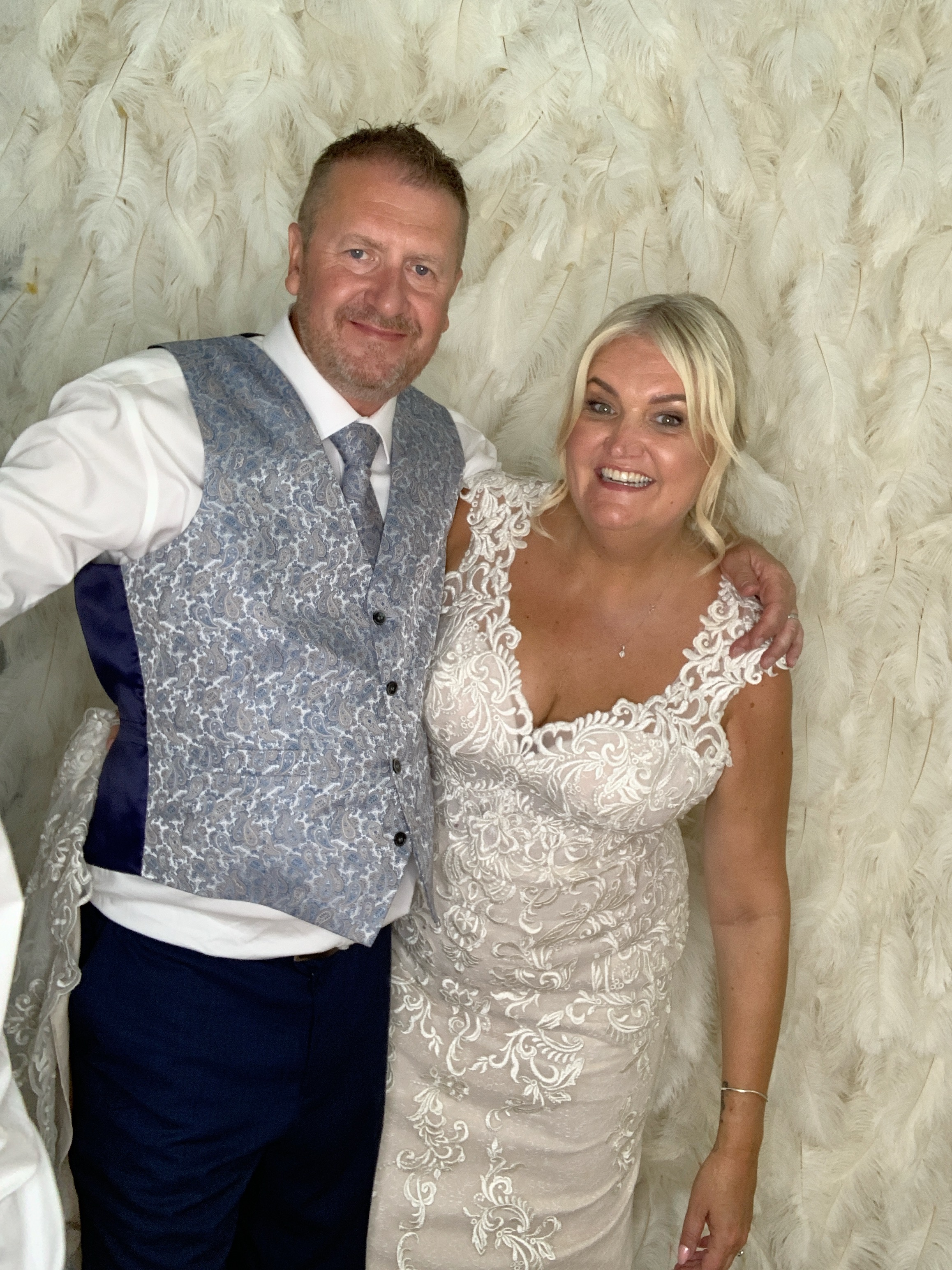 Caz & Chris photo booth images  | View more photos from the event at gallery.magicimages.uk/u/MagicImages/Caz-Chris-photo-booth-images