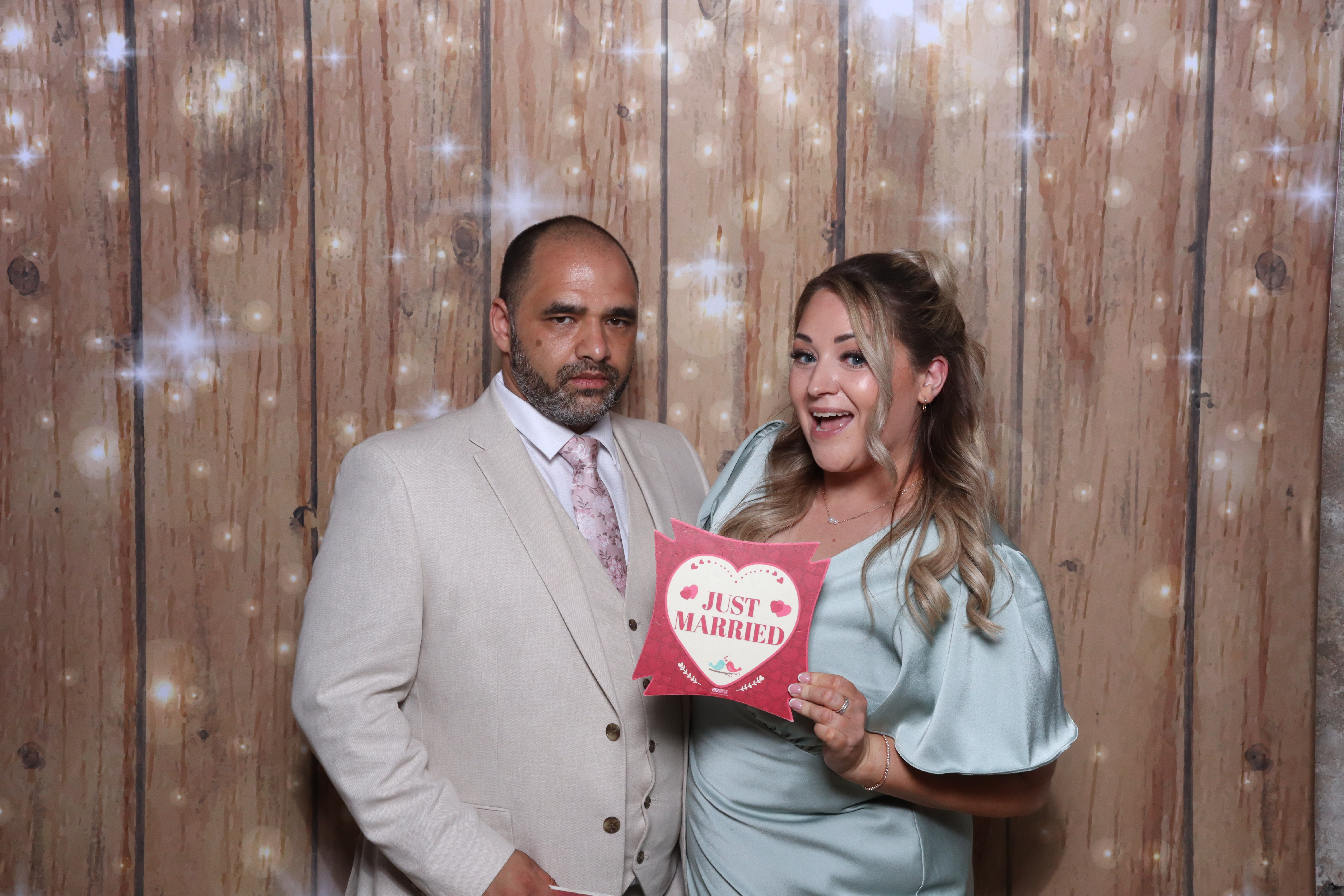 Holly and Ben photo booth images | View more photos from the event at gallery.magicimages.uk/u/MagicImages/Holly-and-Ben-photo-booth-images
