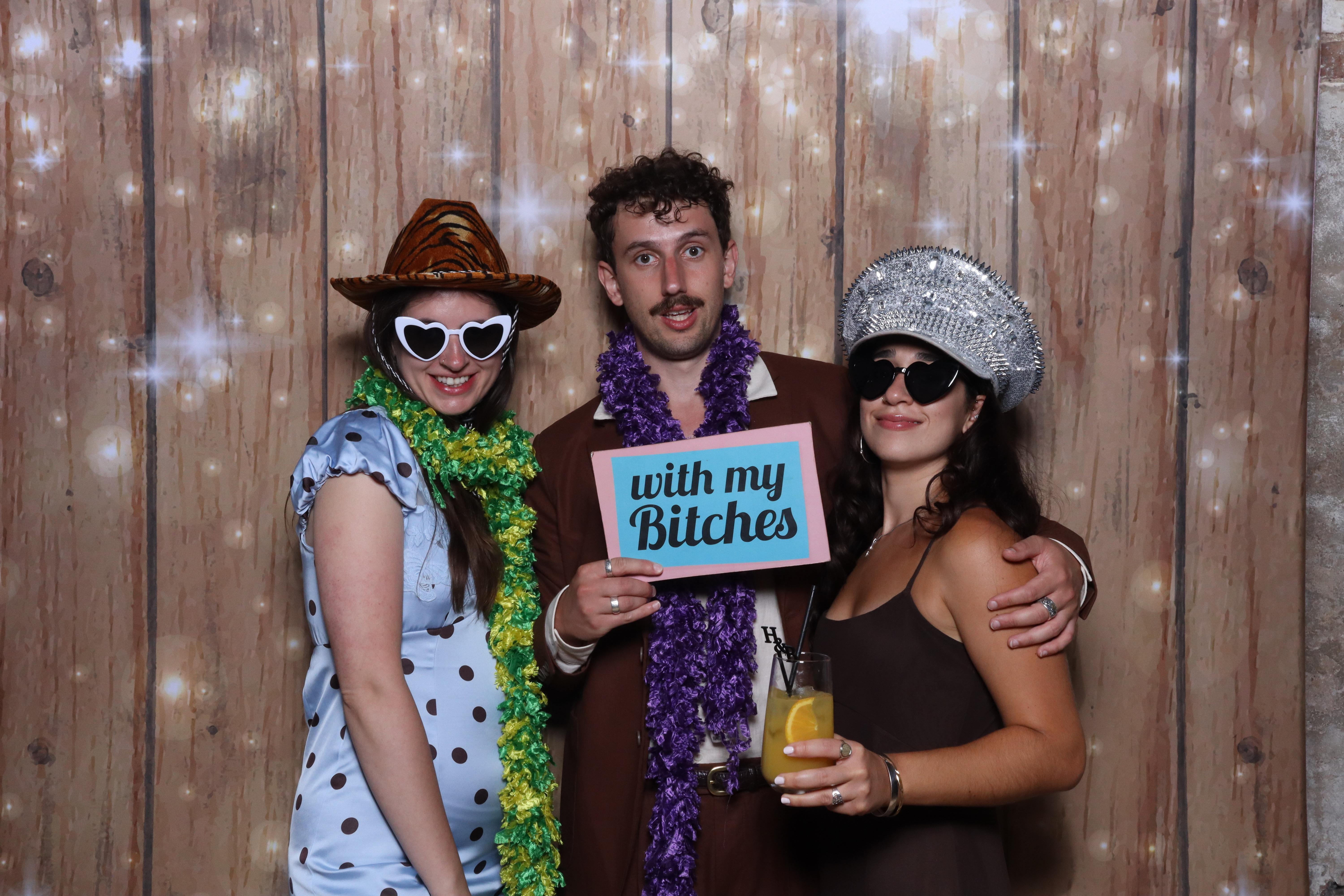 Holly and Ben photo booth images | View more photos from the event at gallery.magicimages.uk/u/MagicImages/Holly-and-Ben-photo-booth-images