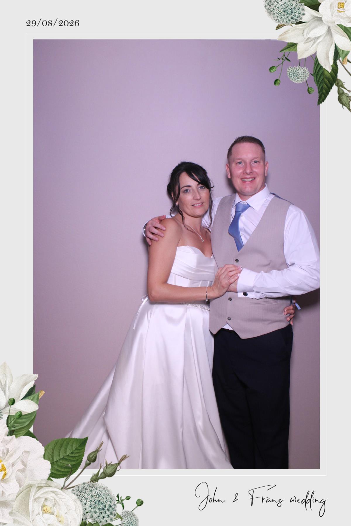 John & Fran  | View more photos from the event at gallery.magicimages.uk/u/MagicImages/John-Fran