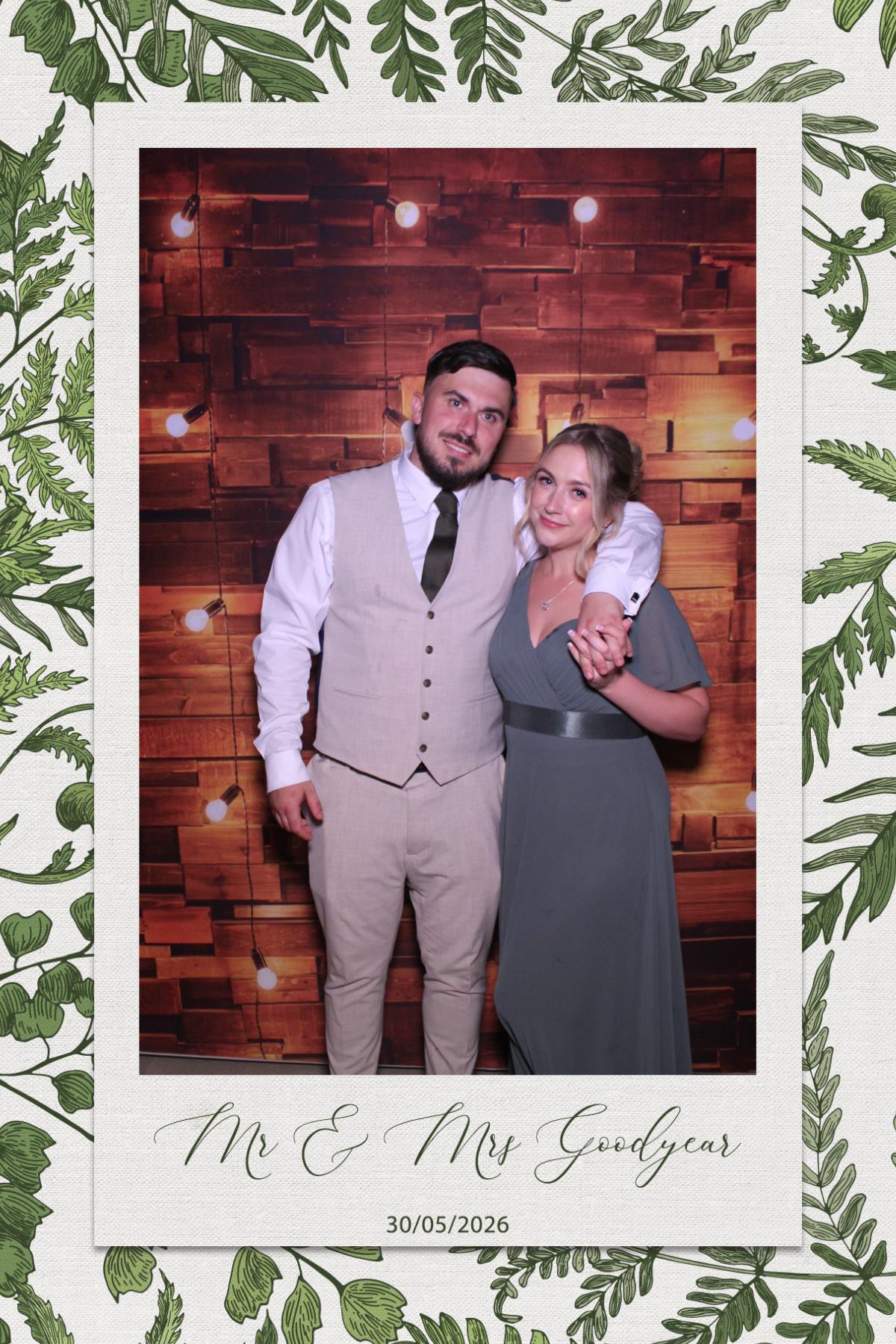 Mr & Mrs Goodyear | View more photos from the event at gallery.magicimages.uk/u/MagicImages/Mr-Mrs-Goodyear