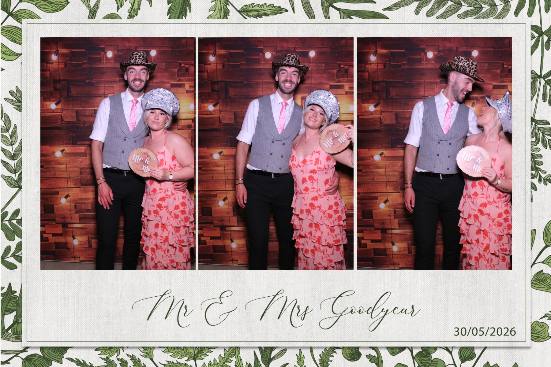 Mr & Mrs Goodyear | View more photos from the event at gallery.magicimages.uk/u/MagicImages/Mr-Mrs-Goodyear