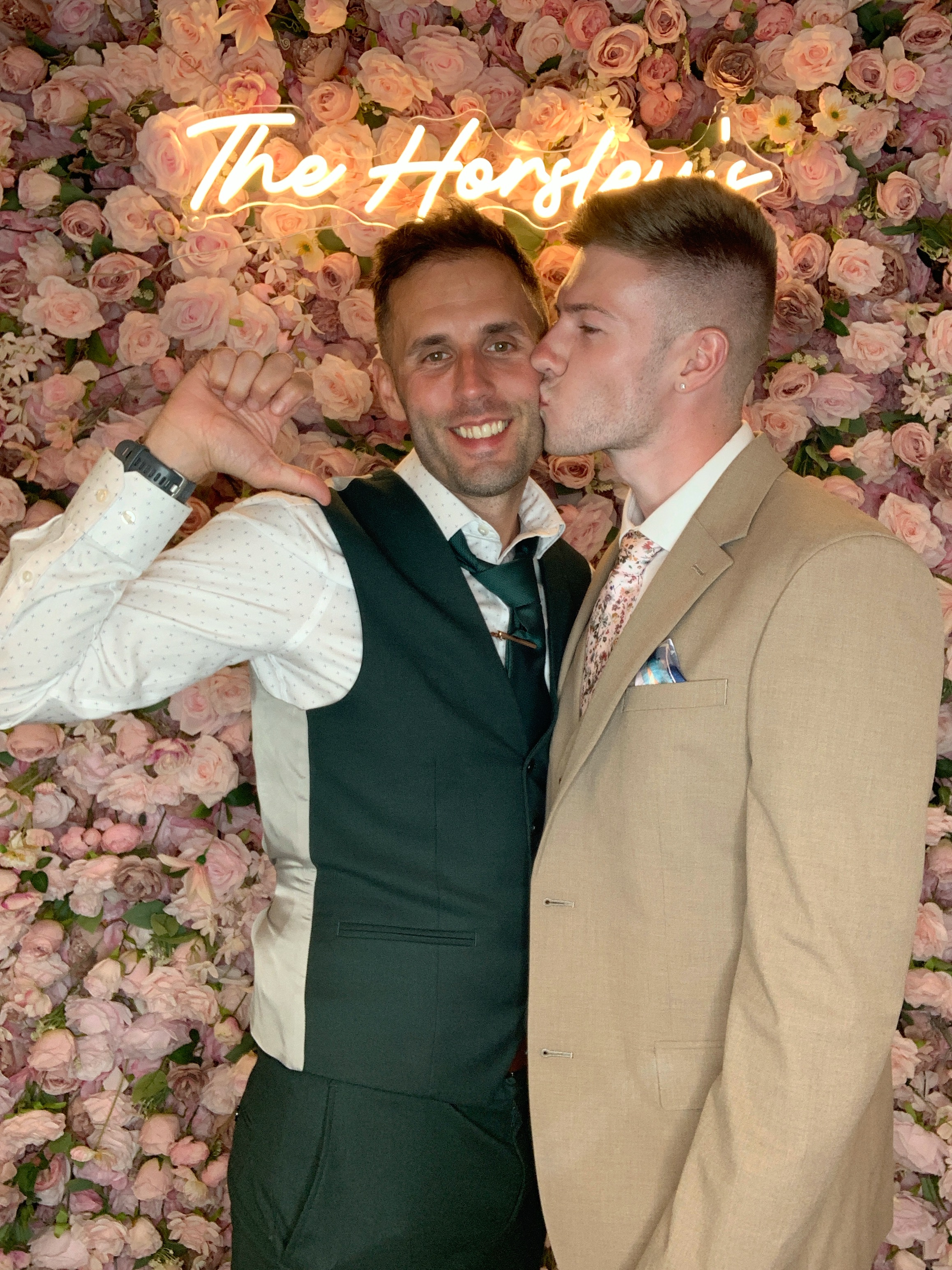 Shelly and Stephen’s images  | View more photos from the event at gallery.magicimages.uk/u/MagicImages/Shelly-and-Stephen’s-images-0