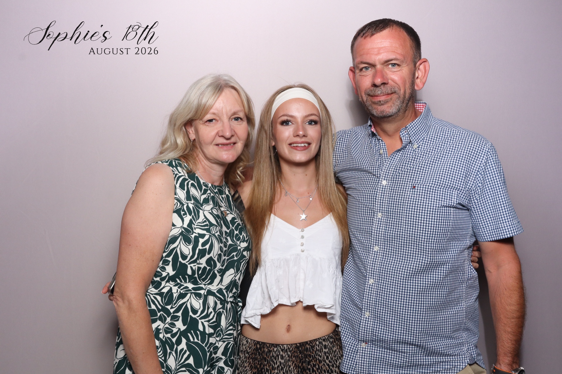 Sophie's 18th  | View more photos from the event at gallery.magicimages.uk/u/MagicImages/Sophies-18th