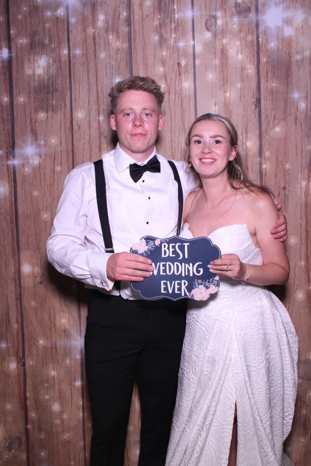 The Armstrongs  | View more photos from the event at gallery.magicimages.uk/u/MagicImages/The-Armstrongs