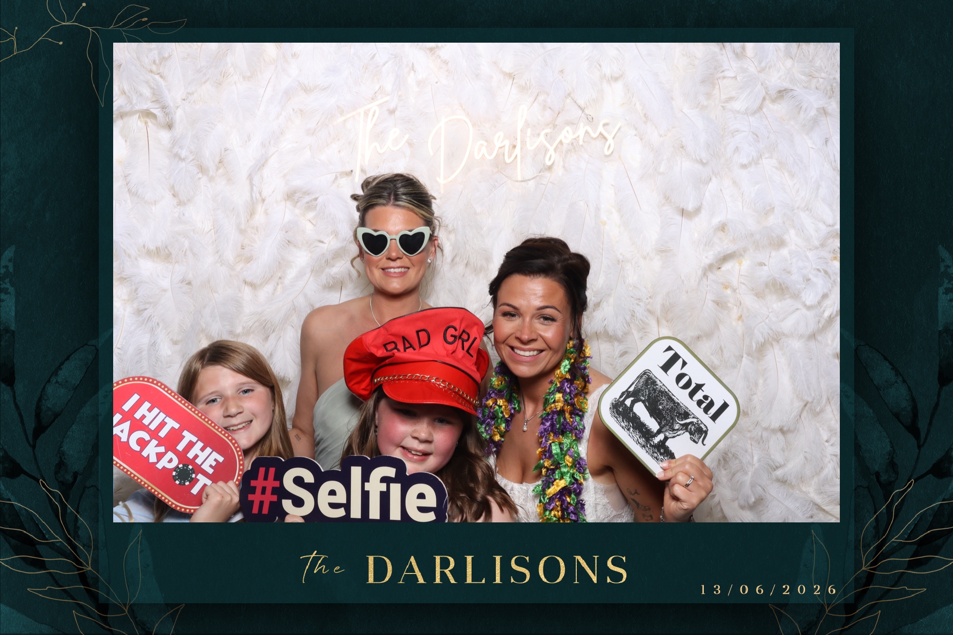 The Darlisons | View more photos from the event at gallery.magicimages.uk/u/MagicImages/The-Darlisons
