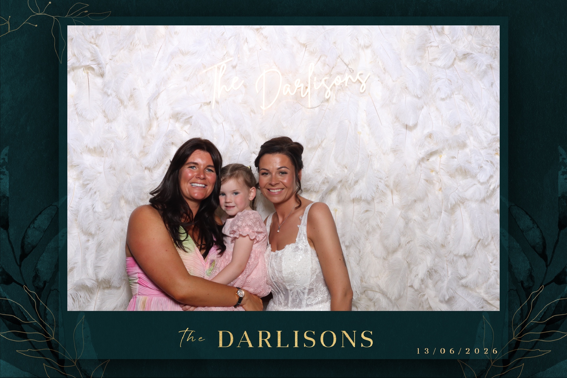 The Darlisons | View more photos from the event at gallery.magicimages.uk/u/MagicImages/The-Darlisons