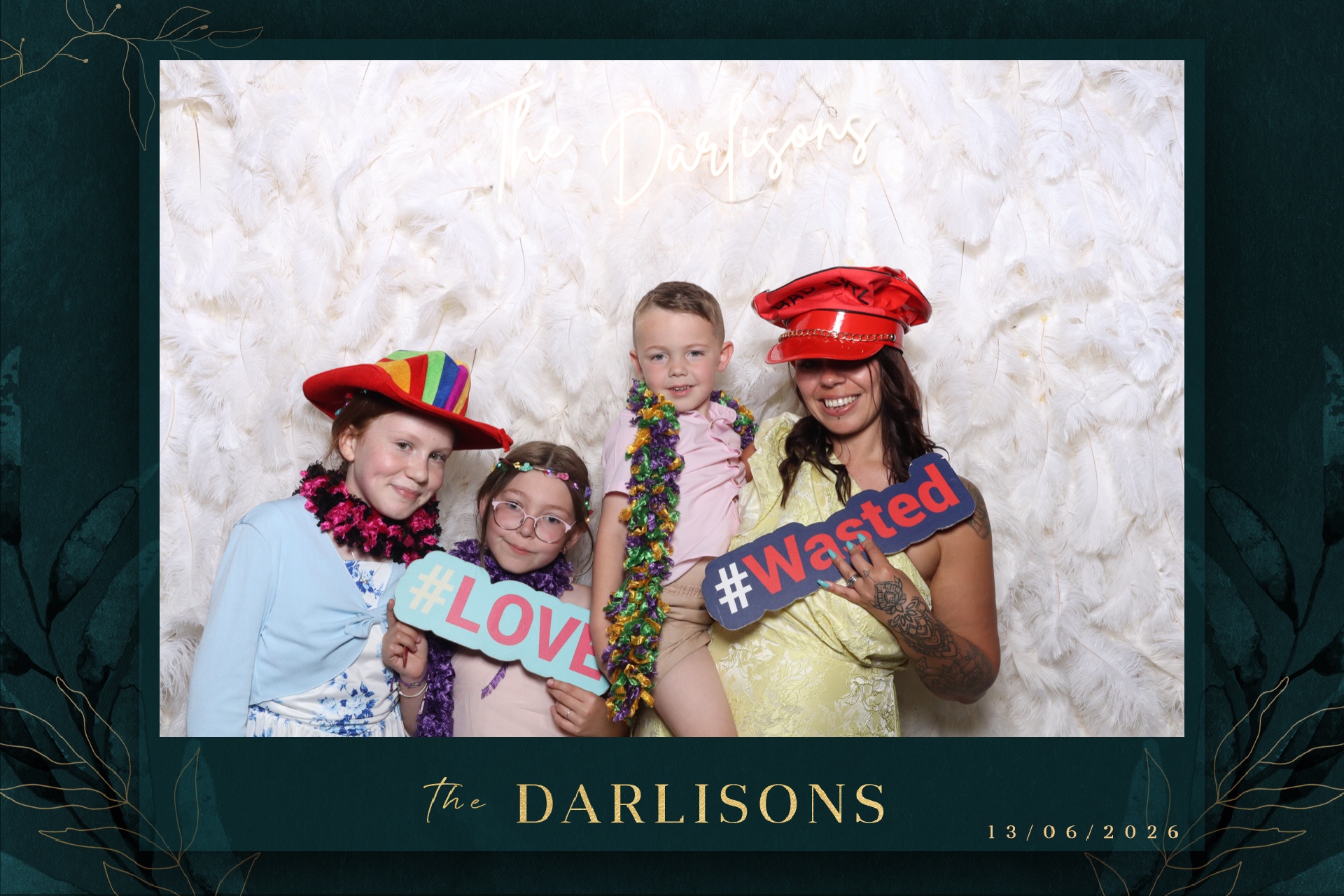 The Darlisons | View more photos from the event at gallery.magicimages.uk/u/MagicImages/The-Darlisons