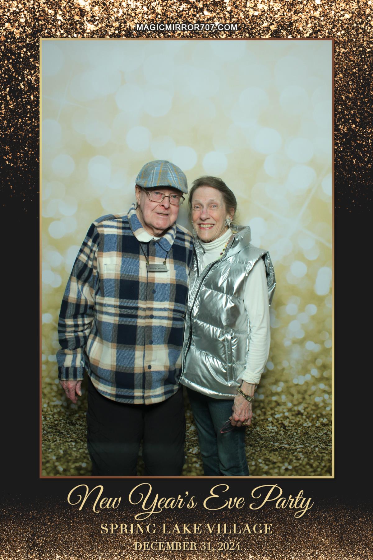 New Year Eve's Party | View more photos from the event at gallery.magicmirror707.com/u/MagicMirror707/New-Year-Eves-Party