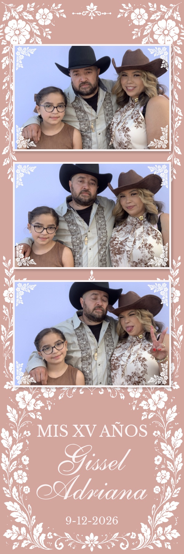 Gissel's Quinceañera | View more photos from the event at gallery.magicmirror707.com/u/MagicMirror707/Gissels-Quinceañera