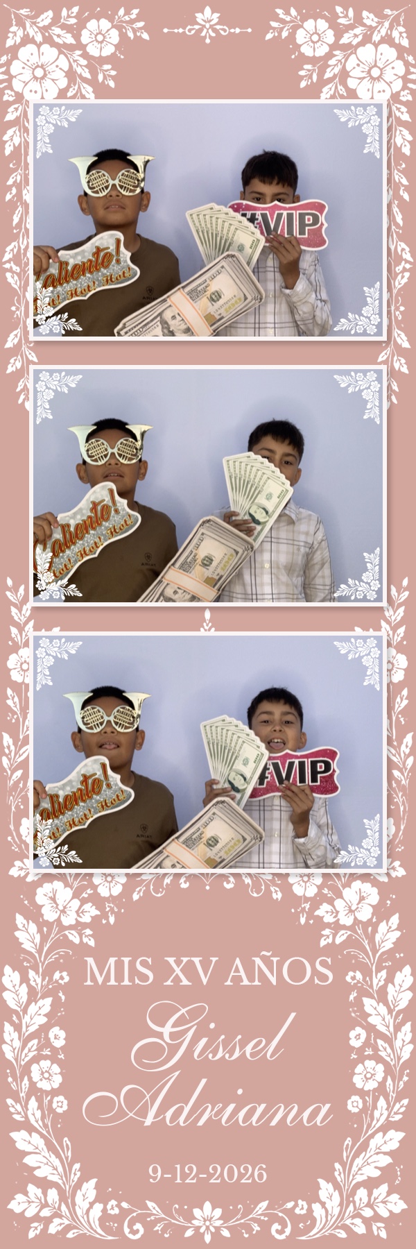 Gissel's Quinceañera | View more photos from the event at gallery.magicmirror707.com/u/MagicMirror707/Gissels-Quinceañera