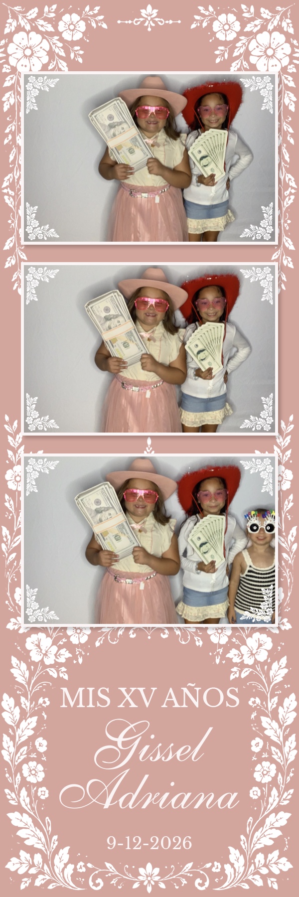 Gissel's Quinceañera | View more photos from the event at gallery.magicmirror707.com/u/MagicMirror707/Gissels-Quinceañera