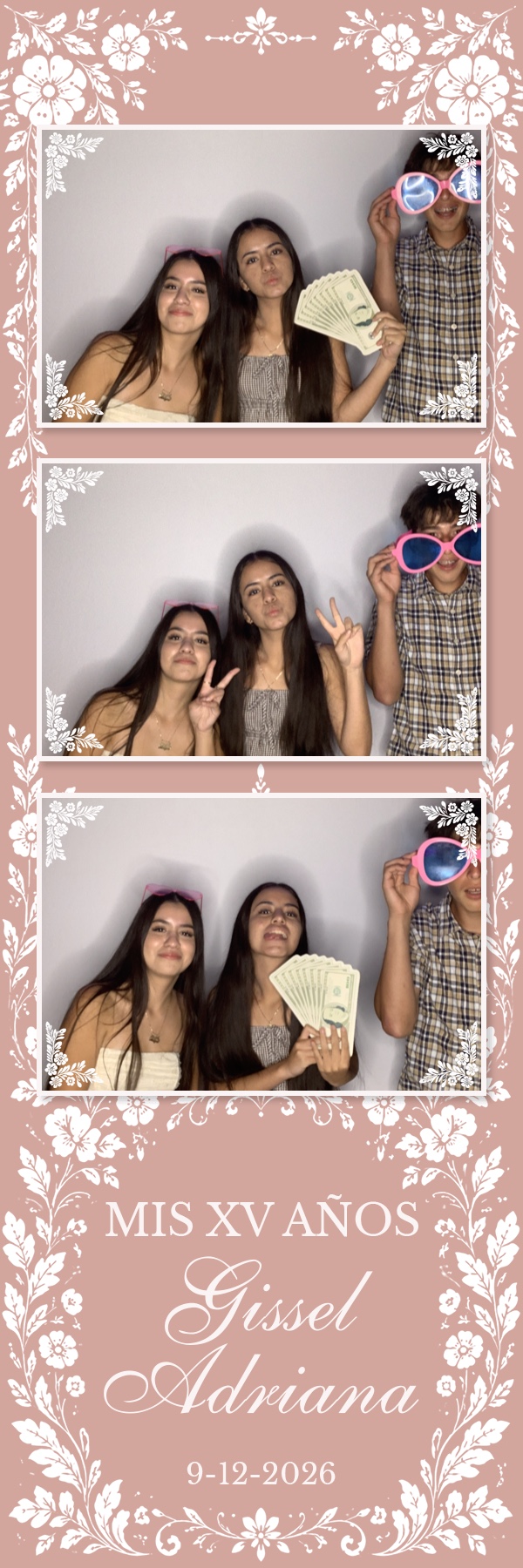 Gissel's Quinceañera | View more photos from the event at gallery.magicmirror707.com/u/MagicMirror707/Gissels-Quinceañera