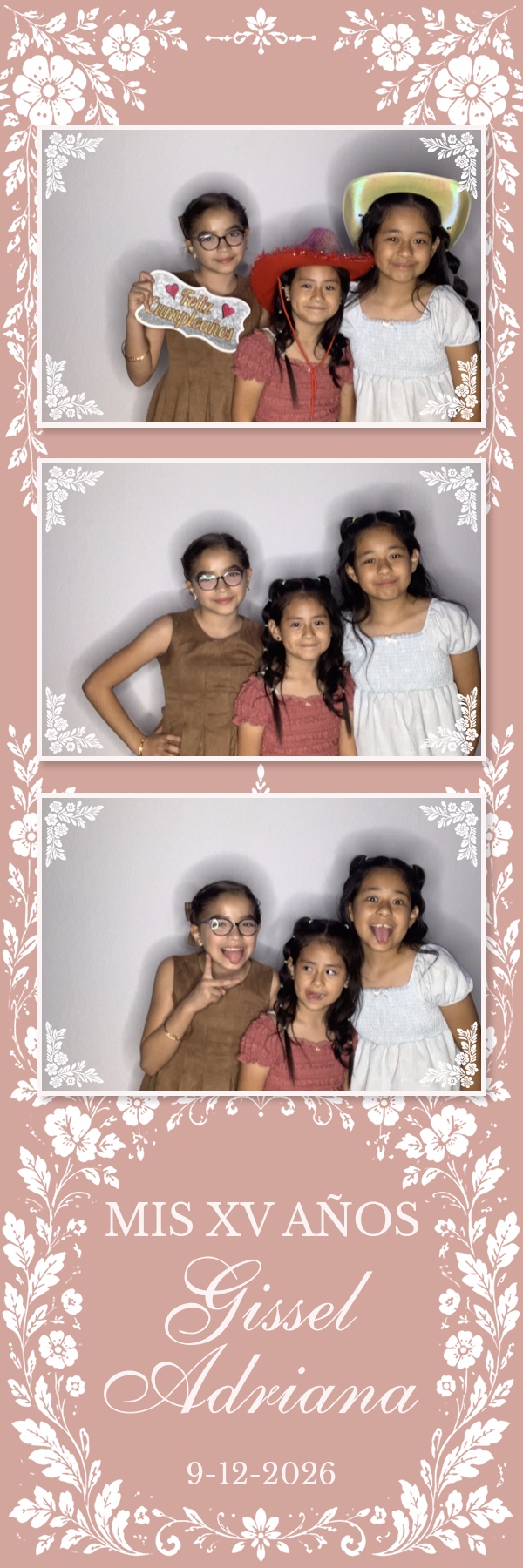 Gissel's Quinceañera | View more photos from the event at gallery.magicmirror707.com/u/MagicMirror707/Gissels-Quinceañera