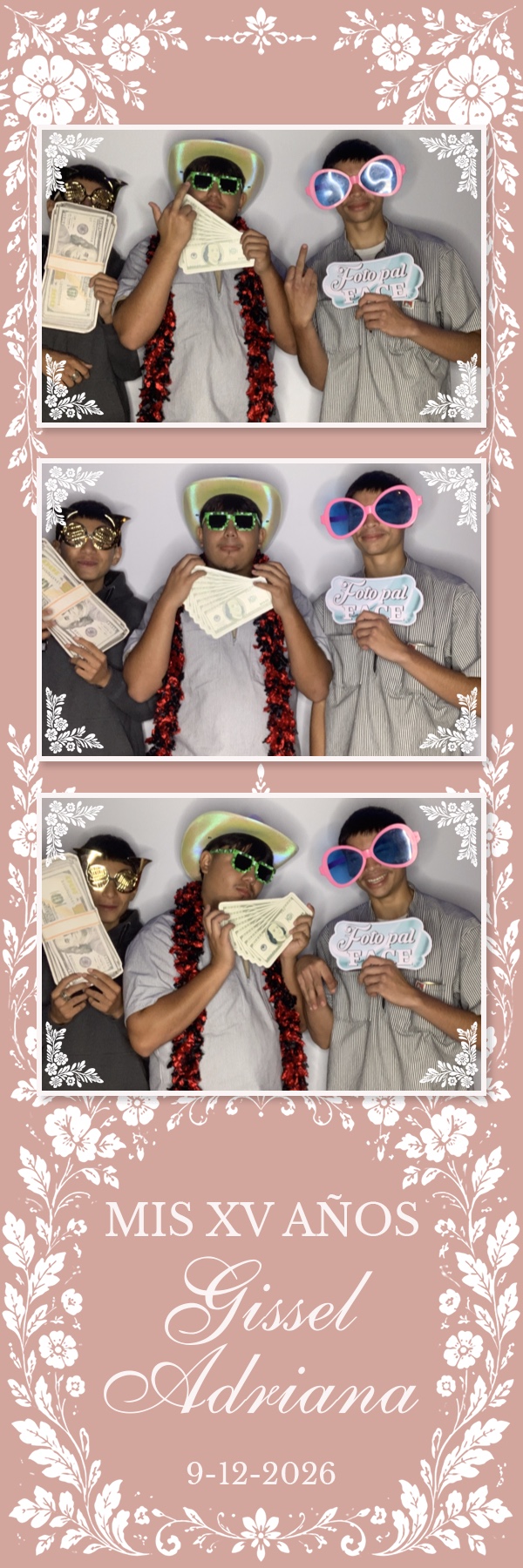 Gissel's Quinceañera | View more photos from the event at gallery.magicmirror707.com/u/MagicMirror707/Gissels-Quinceañera