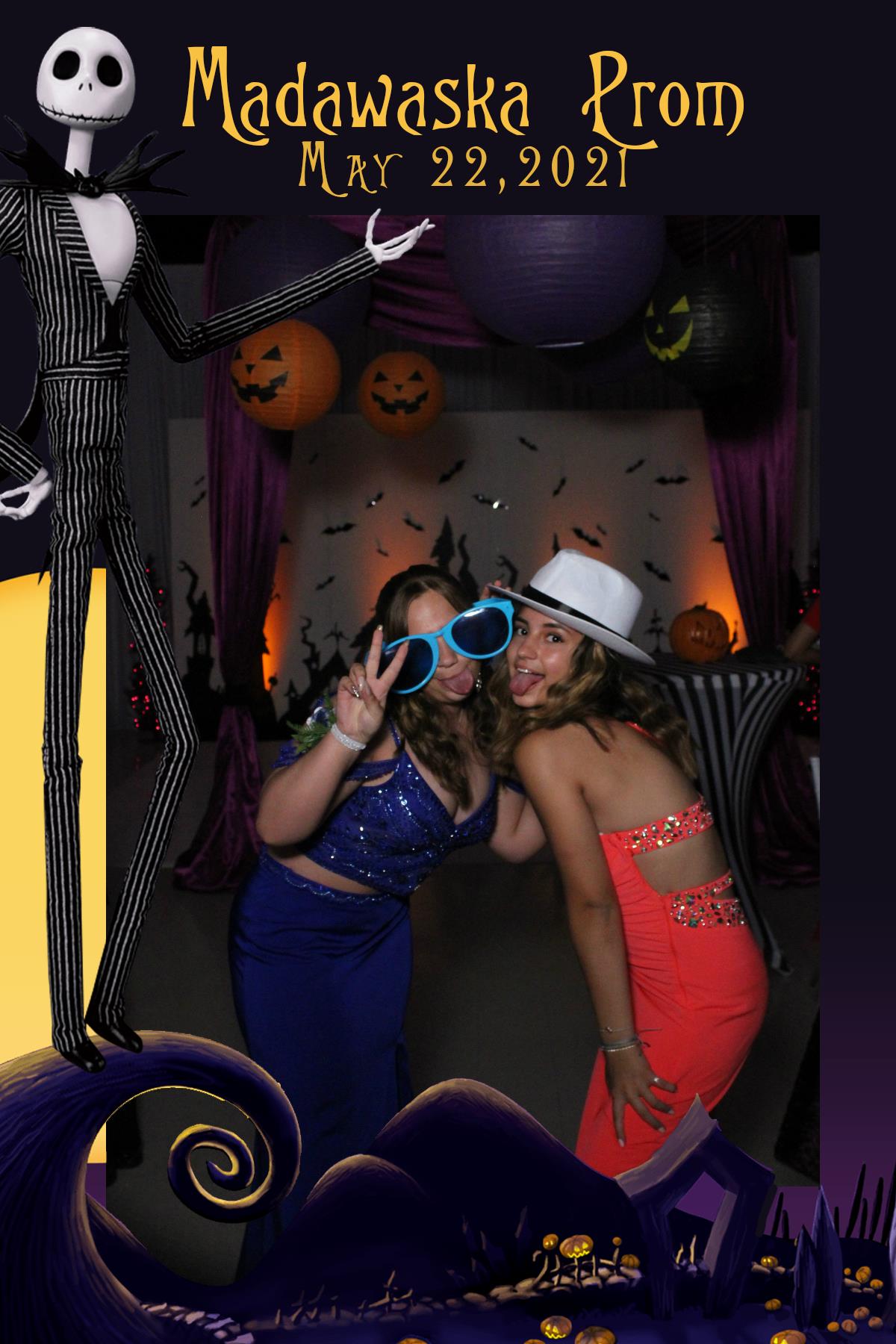 Madawaska Prom | View more photos from the event at gallery.mainemagicmirror.com/u/MaineMagicMirror/Madawaska-Prom