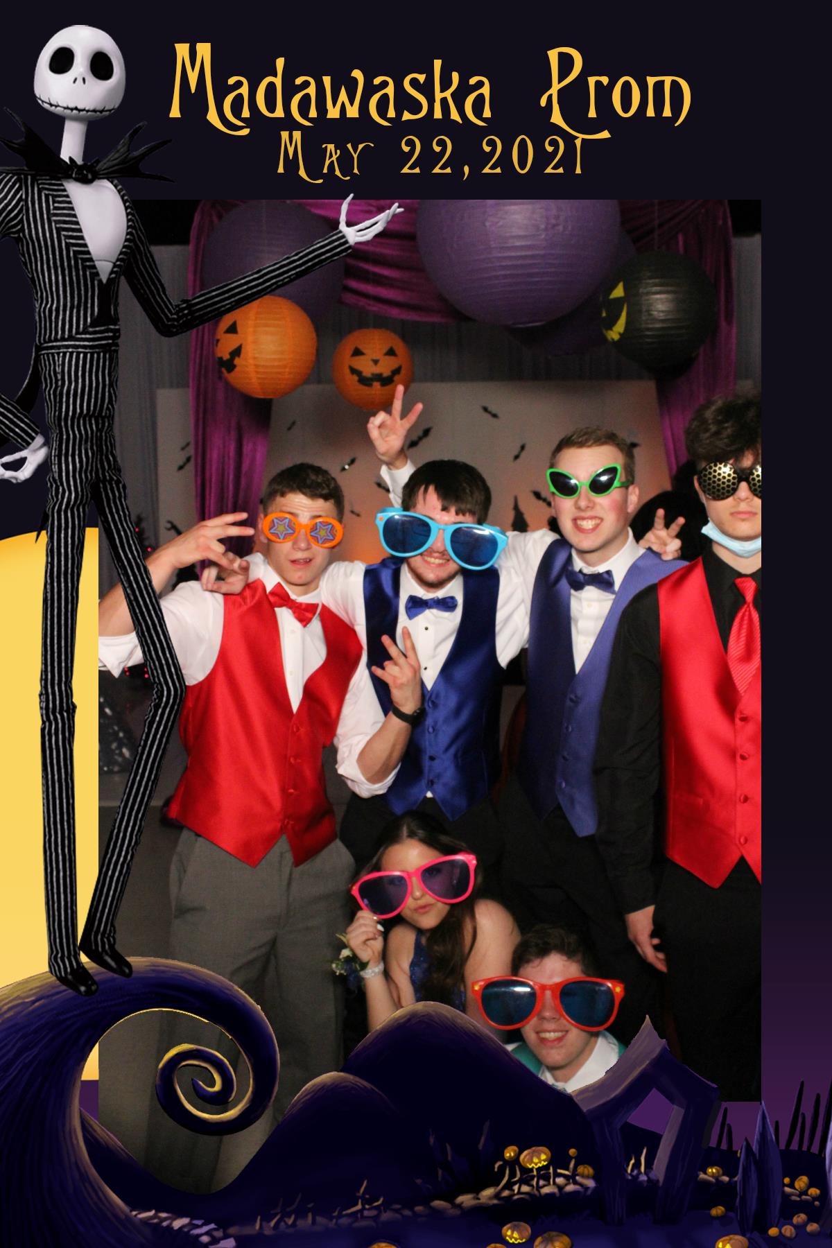 Madawaska Prom | View more photos from the event at gallery.mainemagicmirror.com/u/MaineMagicMirror/Madawaska-Prom