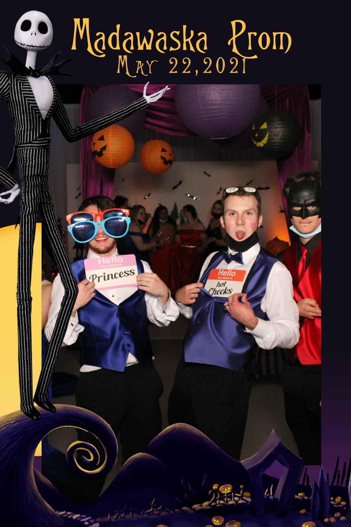 Madawaska Prom | View more photos from the event at gallery.mainemagicmirror.com/u/MaineMagicMirror/Madawaska-Prom