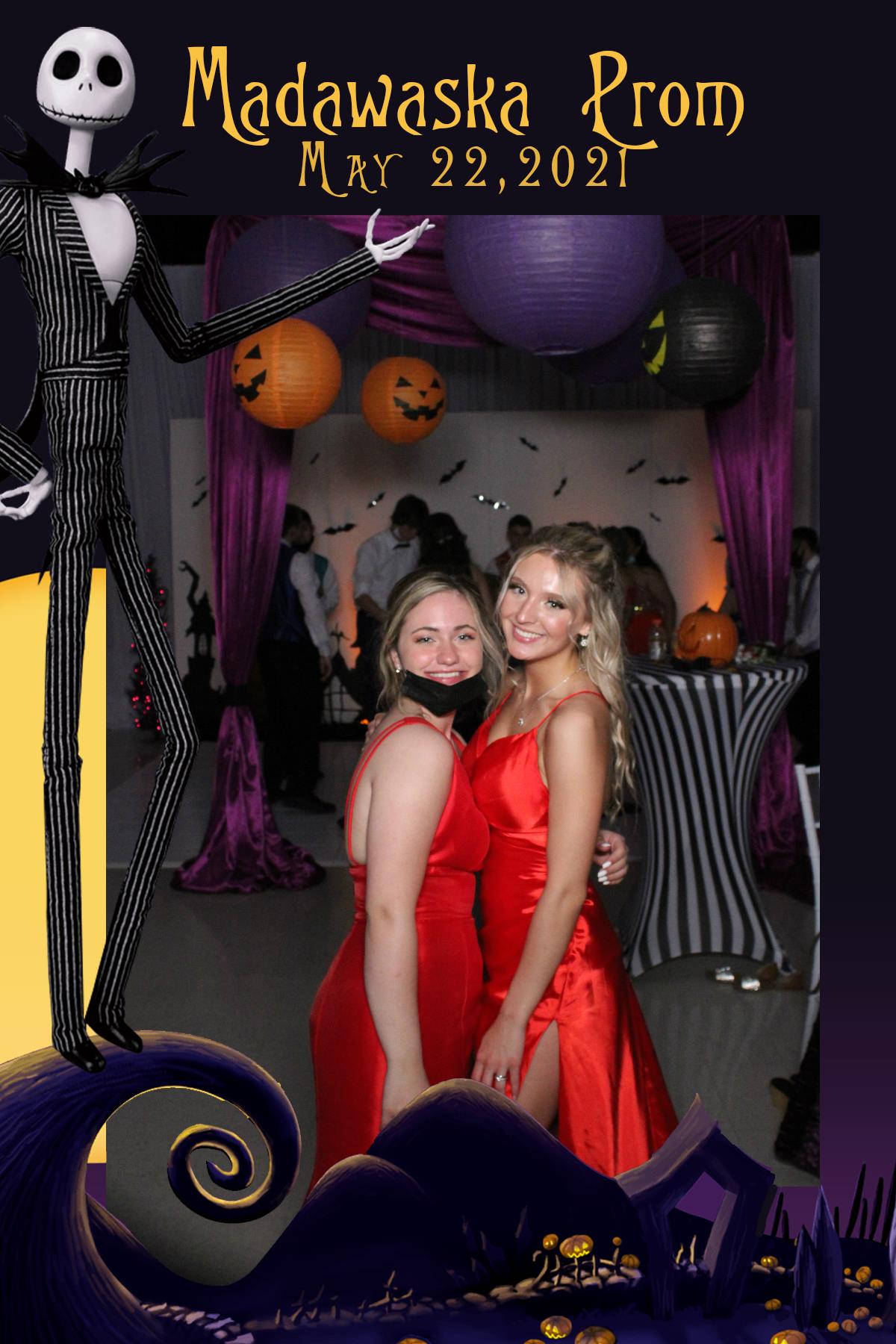 Madawaska Prom | View more photos from the event at gallery.mainemagicmirror.com/u/MaineMagicMirror/Madawaska-Prom