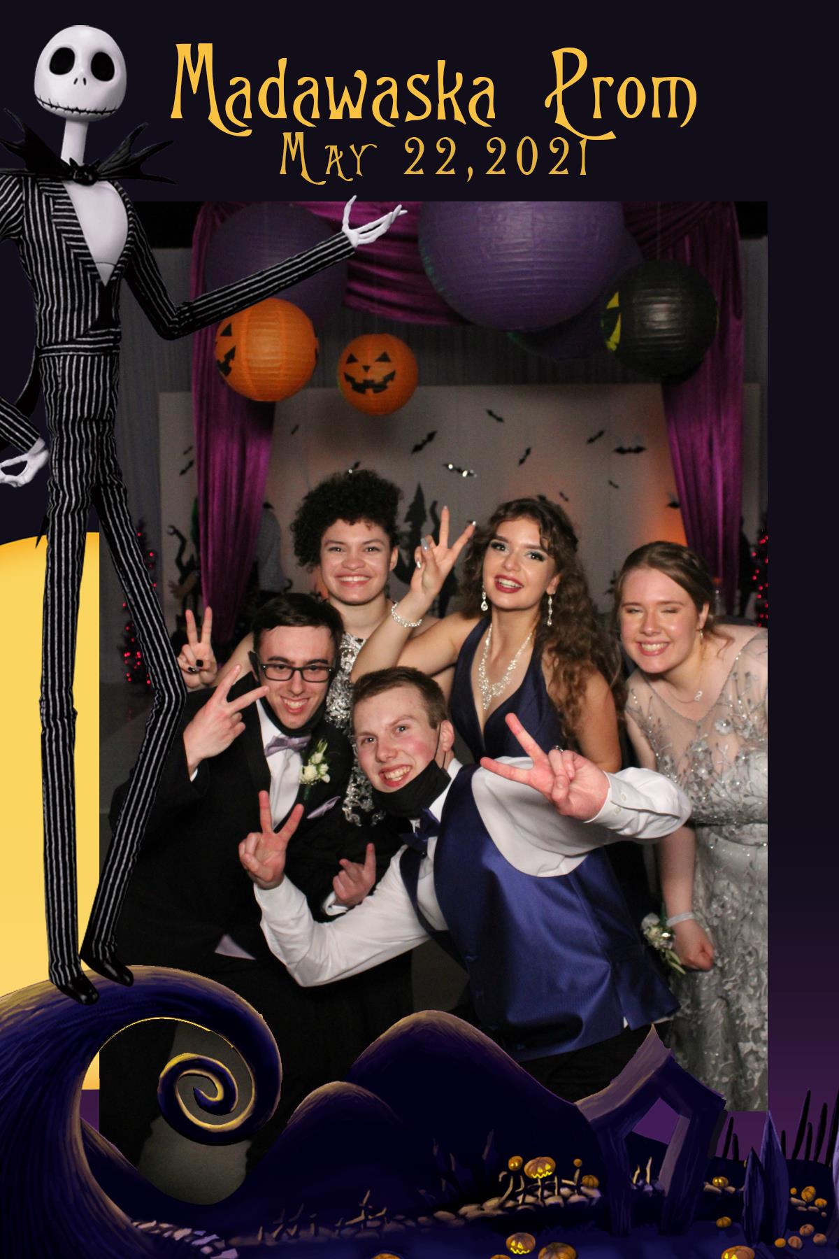 Madawaska Prom | View more photos from the event at gallery.mainemagicmirror.com/u/MaineMagicMirror/Madawaska-Prom