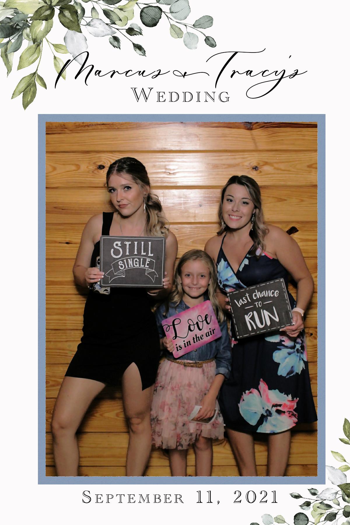 Marcus and Tracy's Wedding | View more photos from the event at gallery.mainemagicmirror.com/u/MaineMagicMirror/Marcus-and-Tracys-Wedding
