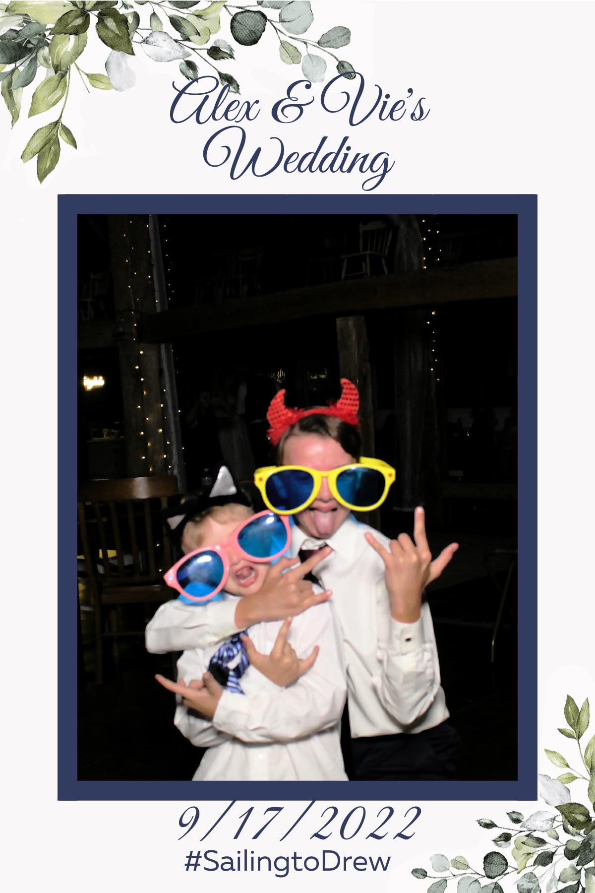 Alex and Vie's Wedding | View more photos from the event at gallery.mainemagicmirror.com/u/MaineMagicMirror/Alex-and-Vies-Wedding