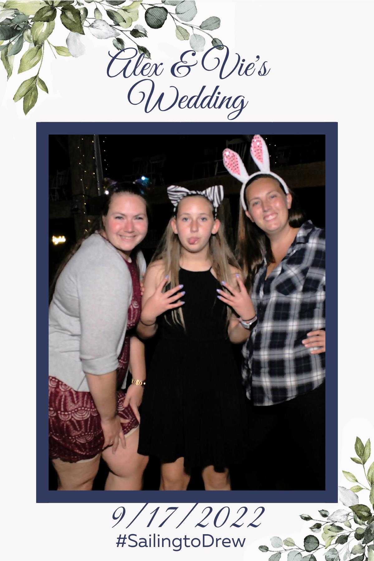 Alex and Vie's Wedding | View more photos from the event at gallery.mainemagicmirror.com/u/MaineMagicMirror/Alex-and-Vies-Wedding