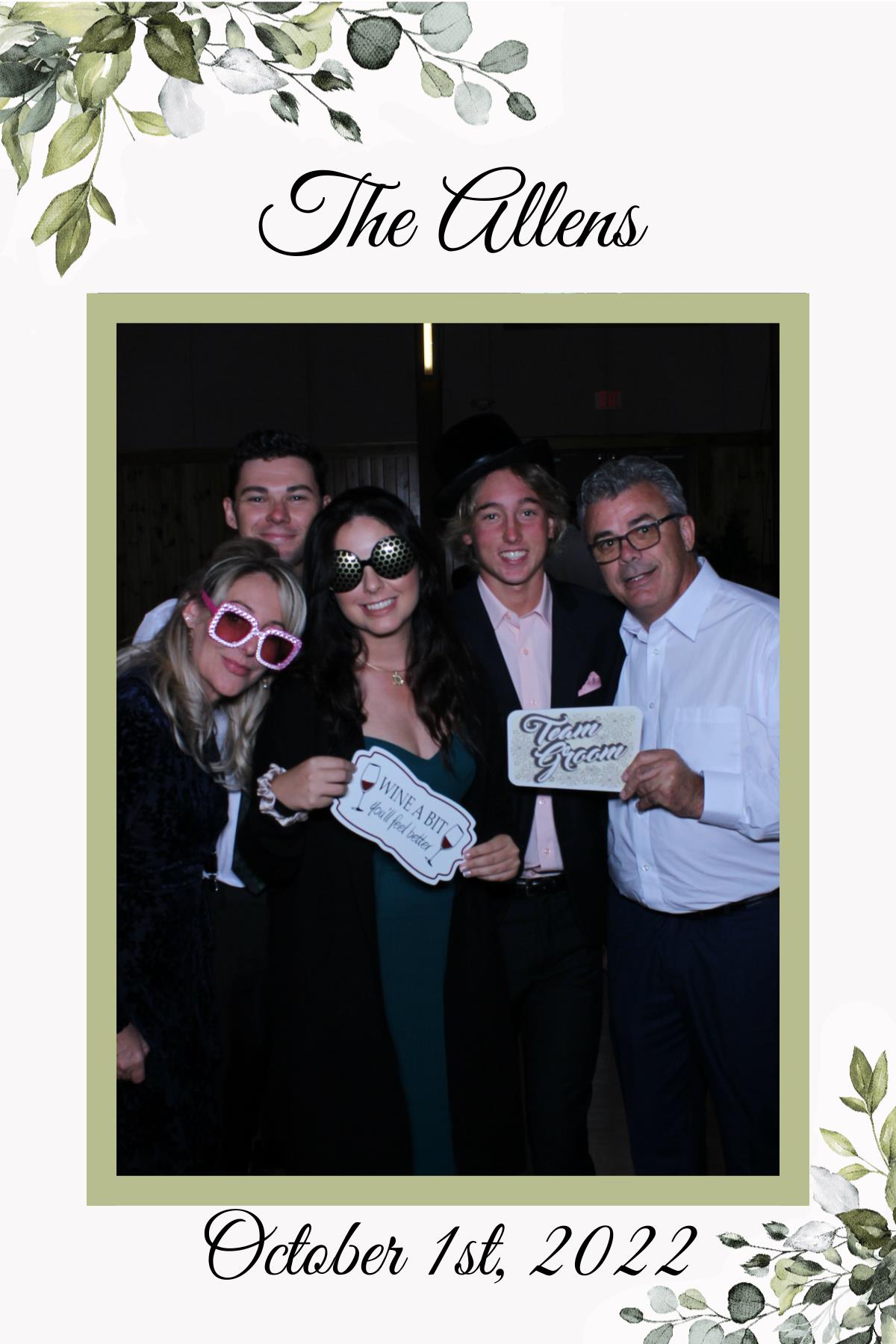 Annie and Zach's Wedding | View more photos from the event at gallery.mainemagicmirror.com/u/MaineMagicMirror/Annie-and-Zachs-Wedding