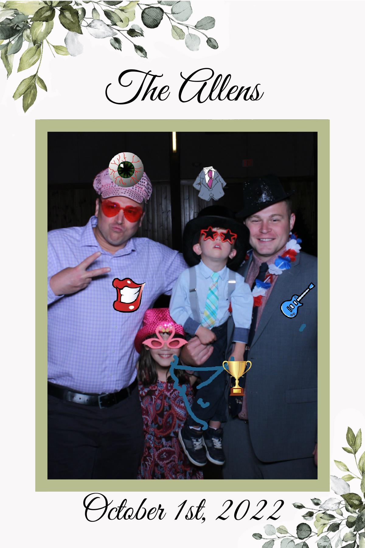 Annie and Zach's Wedding | View more photos from the event at gallery.mainemagicmirror.com/u/MaineMagicMirror/Annie-and-Zachs-Wedding