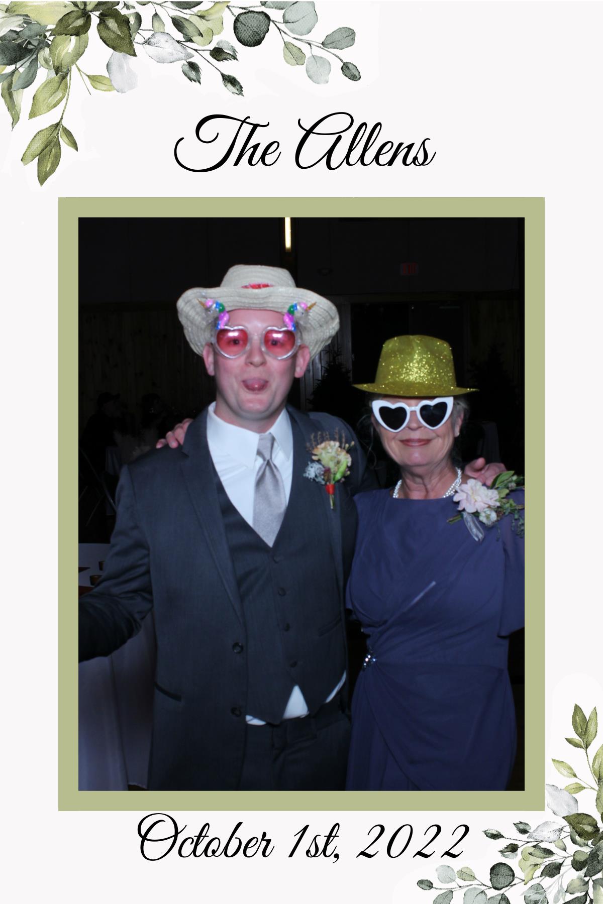 Annie and Zach's Wedding | View more photos from the event at gallery.mainemagicmirror.com/u/MaineMagicMirror/Annie-and-Zachs-Wedding