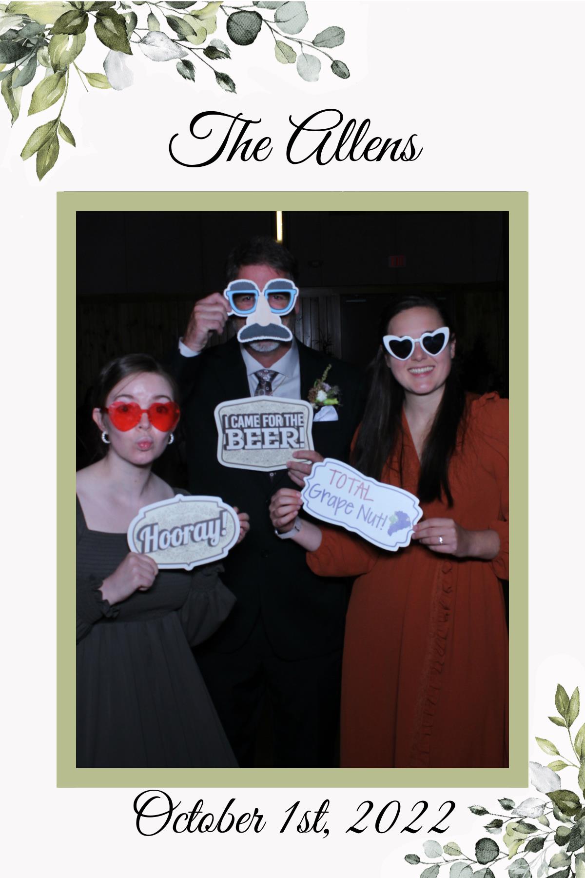 Annie and Zach's Wedding | View more photos from the event at gallery.mainemagicmirror.com/u/MaineMagicMirror/Annie-and-Zachs-Wedding