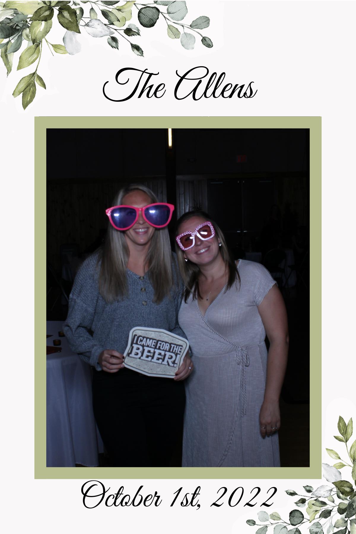 Annie and Zach's Wedding | View more photos from the event at gallery.mainemagicmirror.com/u/MaineMagicMirror/Annie-and-Zachs-Wedding