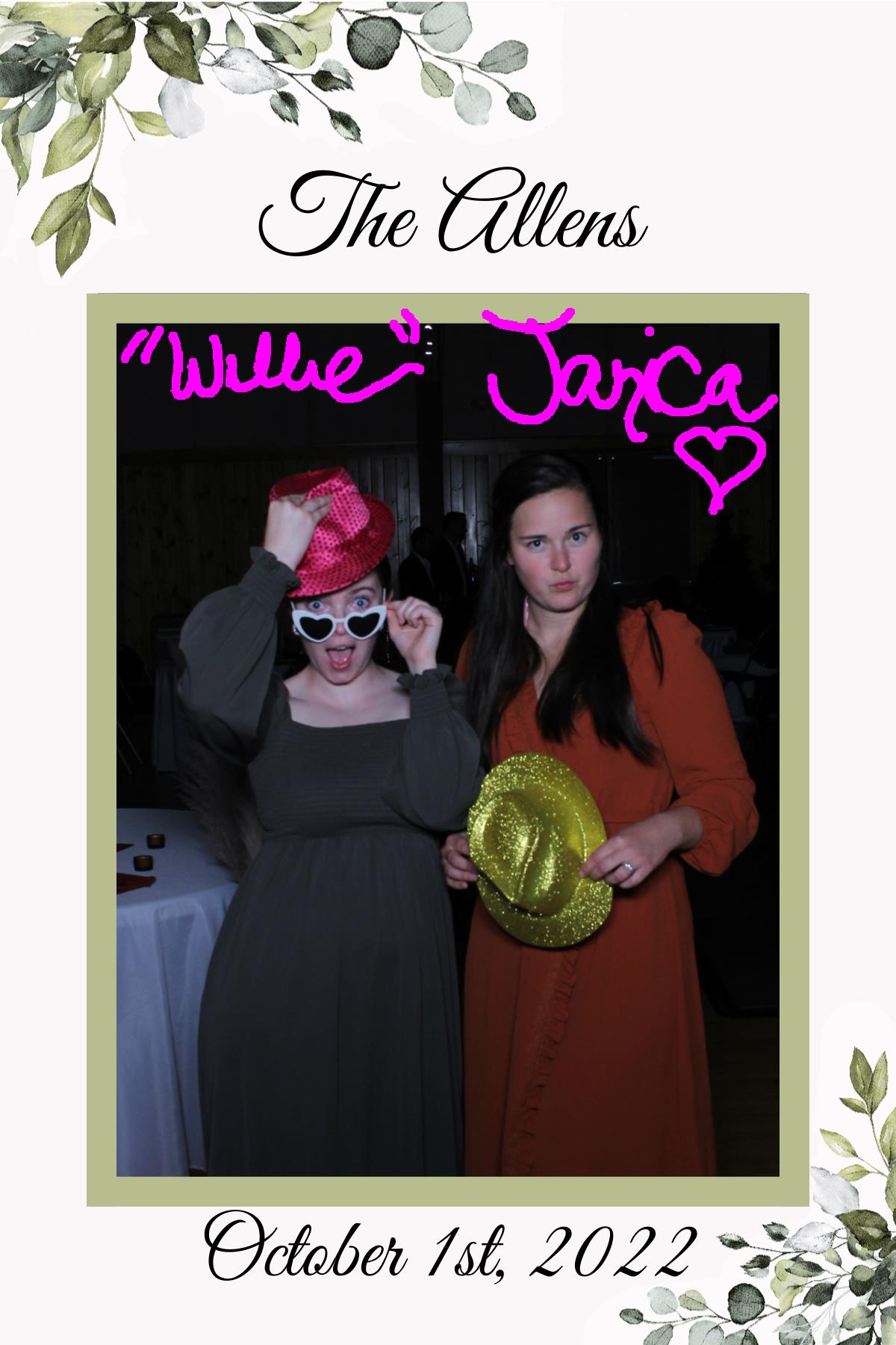 Annie and Zach's Wedding | View more photos from the event at gallery.mainemagicmirror.com/u/MaineMagicMirror/Annie-and-Zachs-Wedding