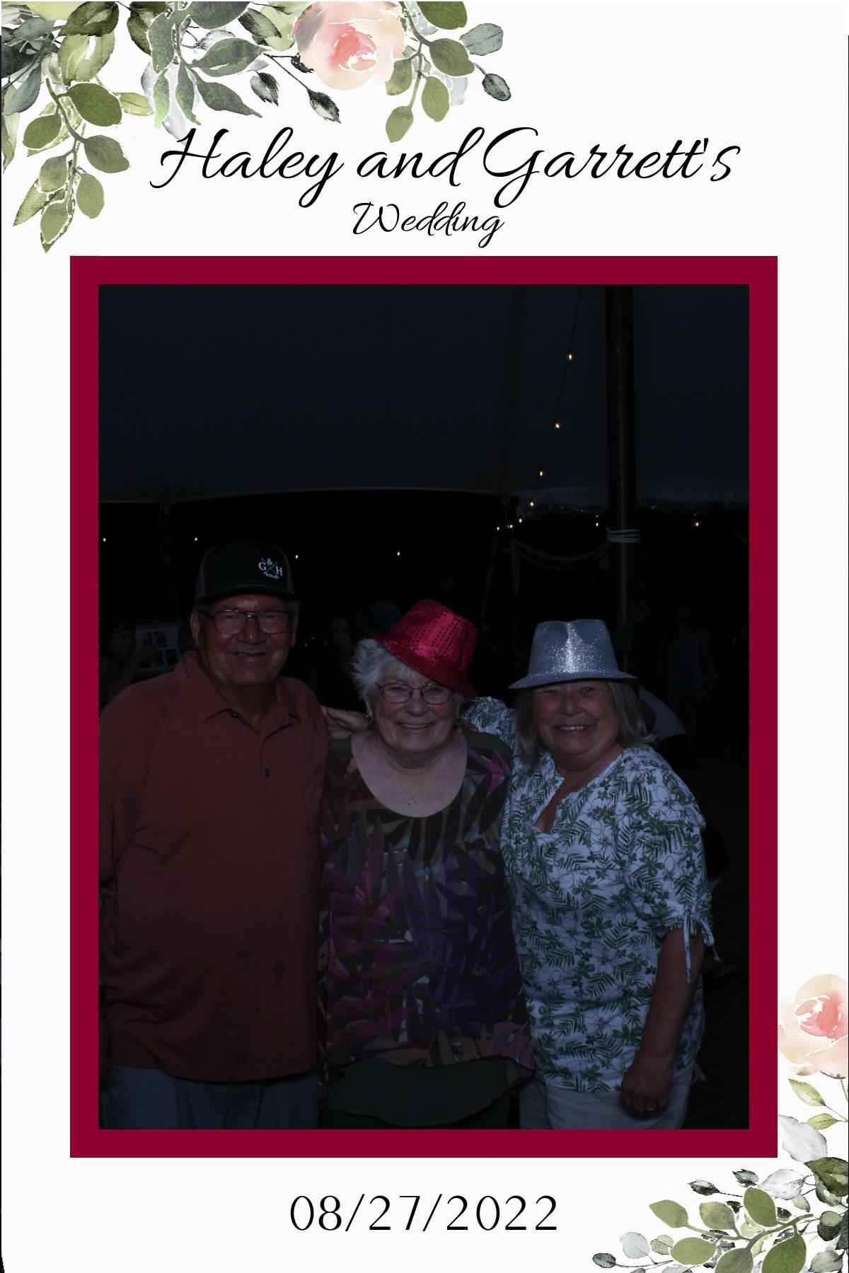 Haley and Garrett's Wedding | View more photos from the event at gallery.mainemagicmirror.com/u/MaineMagicMirror/Haley-and-Garretts-Wedding