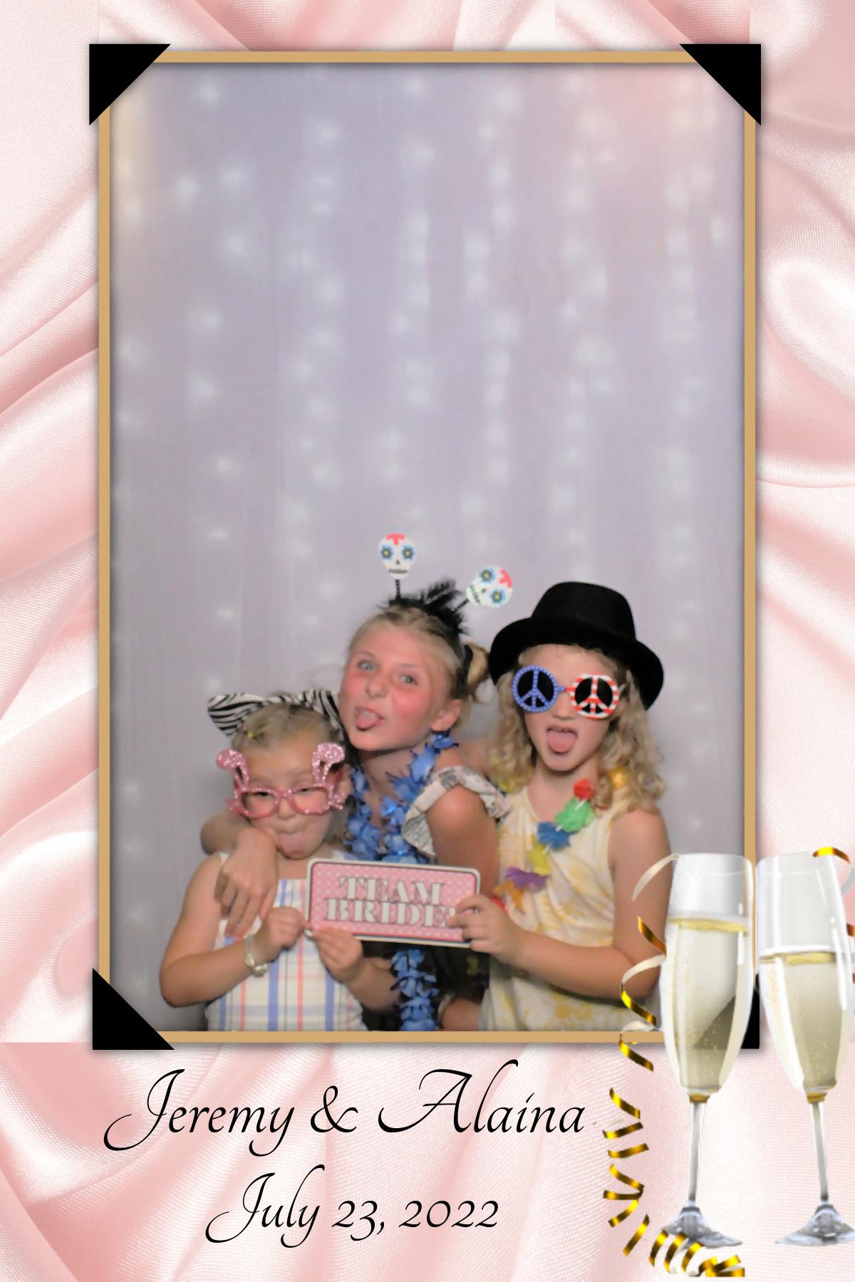 Jeremy & Alaina's Wedding | View more photos from the event at gallery.mainemagicmirror.com/u/MaineMagicMirror/Jeremy-Alainas-Wedding