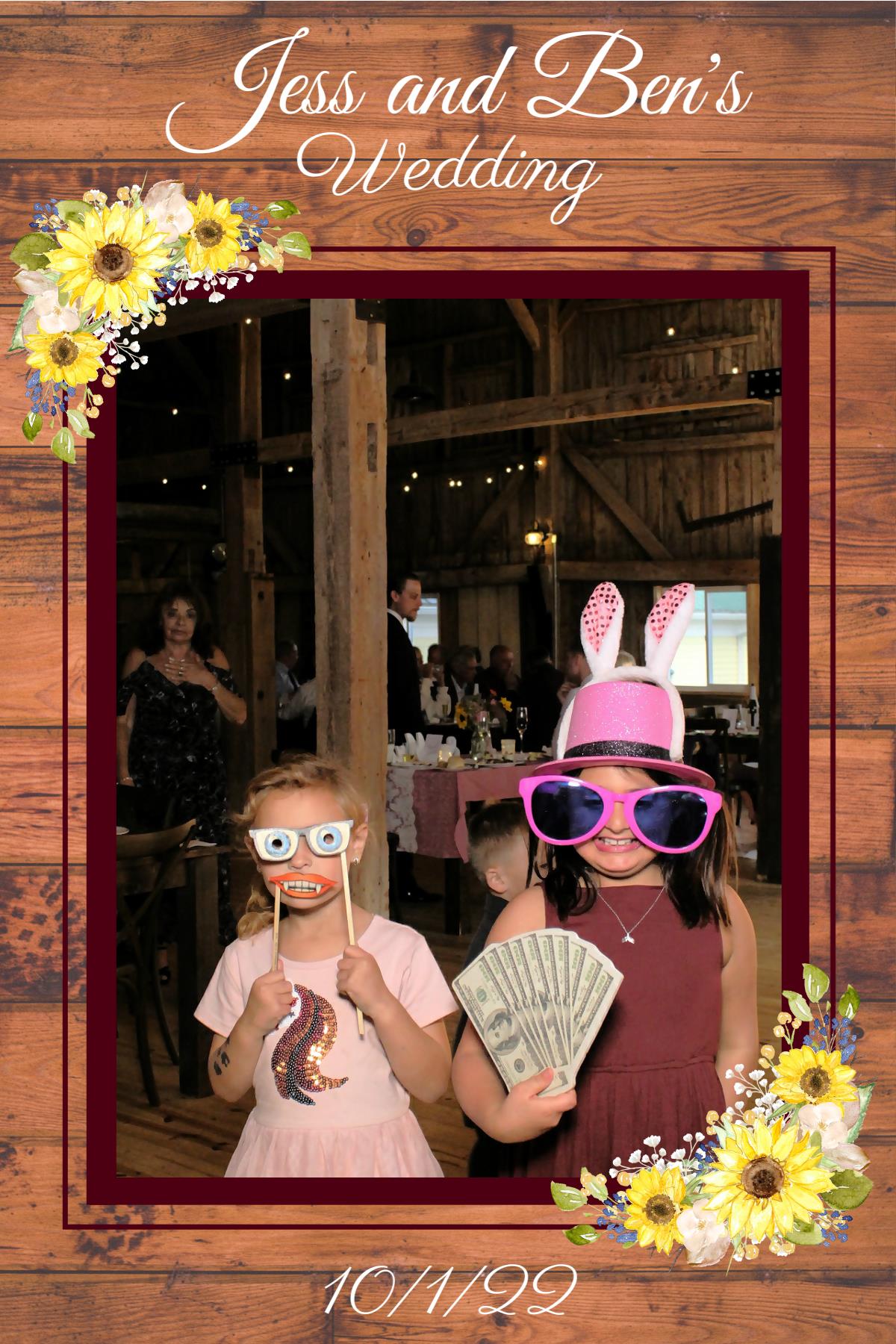 Jess and Ben's Wedding | View more photos from the event at gallery.mainemagicmirror.com/u/MaineMagicMirror/Jess-and-Bens-Wedding