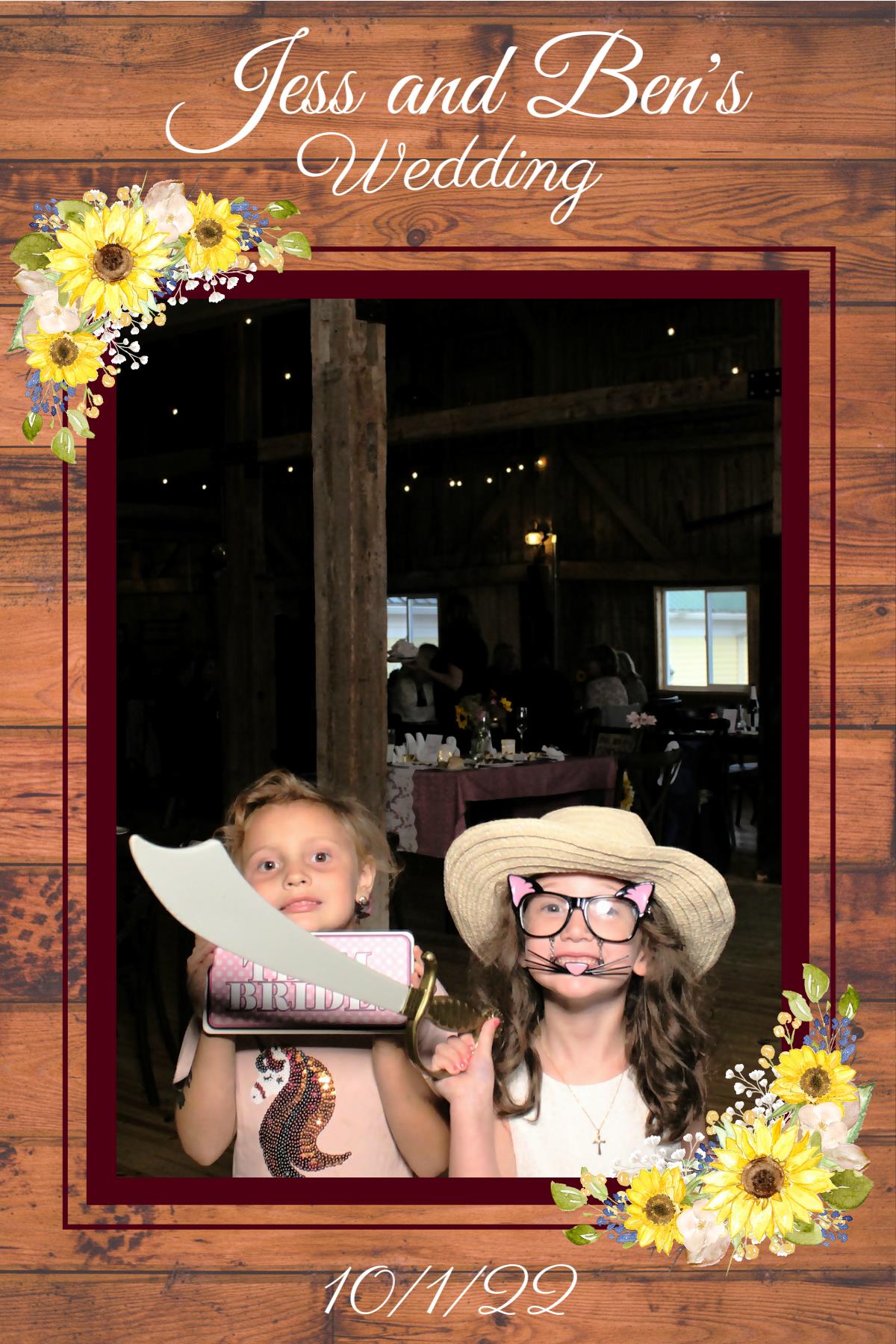 Jess and Ben's Wedding | View more photos from the event at gallery.mainemagicmirror.com/u/MaineMagicMirror/Jess-and-Bens-Wedding