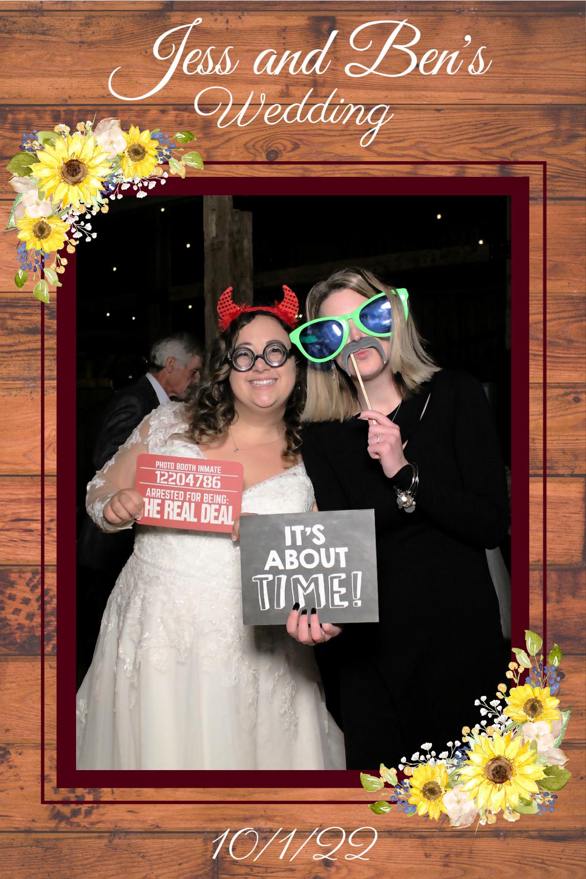 Jess and Ben's Wedding | View more photos from the event at gallery.mainemagicmirror.com/u/MaineMagicMirror/Jess-and-Bens-Wedding
