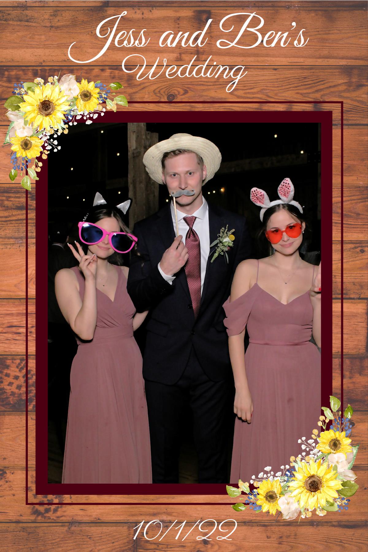 Jess and Ben's Wedding | View more photos from the event at gallery.mainemagicmirror.com/u/MaineMagicMirror/Jess-and-Bens-Wedding