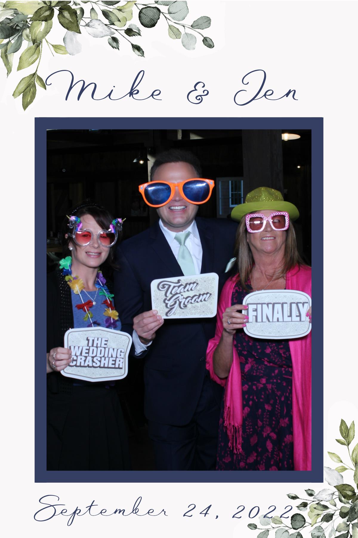 Mike and Jen's Wedding | View more photos from the event at gallery.mainemagicmirror.com/u/MaineMagicMirror/Mike-and-Jens-Wedding