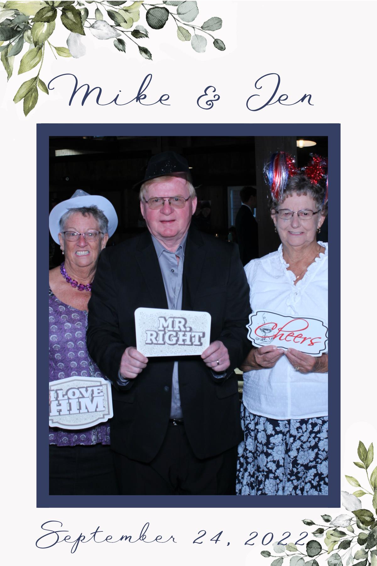 Mike and Jen's Wedding | View more photos from the event at gallery.mainemagicmirror.com/u/MaineMagicMirror/Mike-and-Jens-Wedding