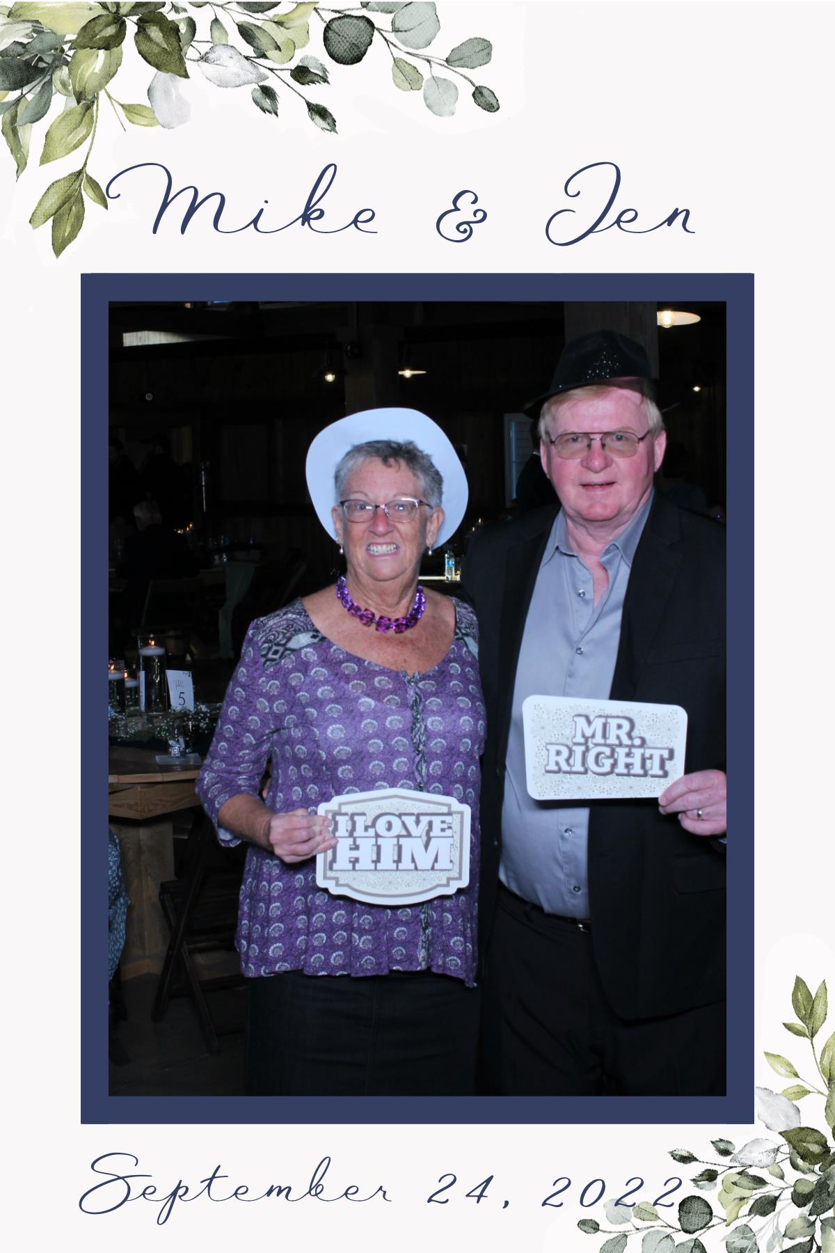 Mike and Jen's Wedding | View more photos from the event at gallery.mainemagicmirror.com/u/MaineMagicMirror/Mike-and-Jens-Wedding