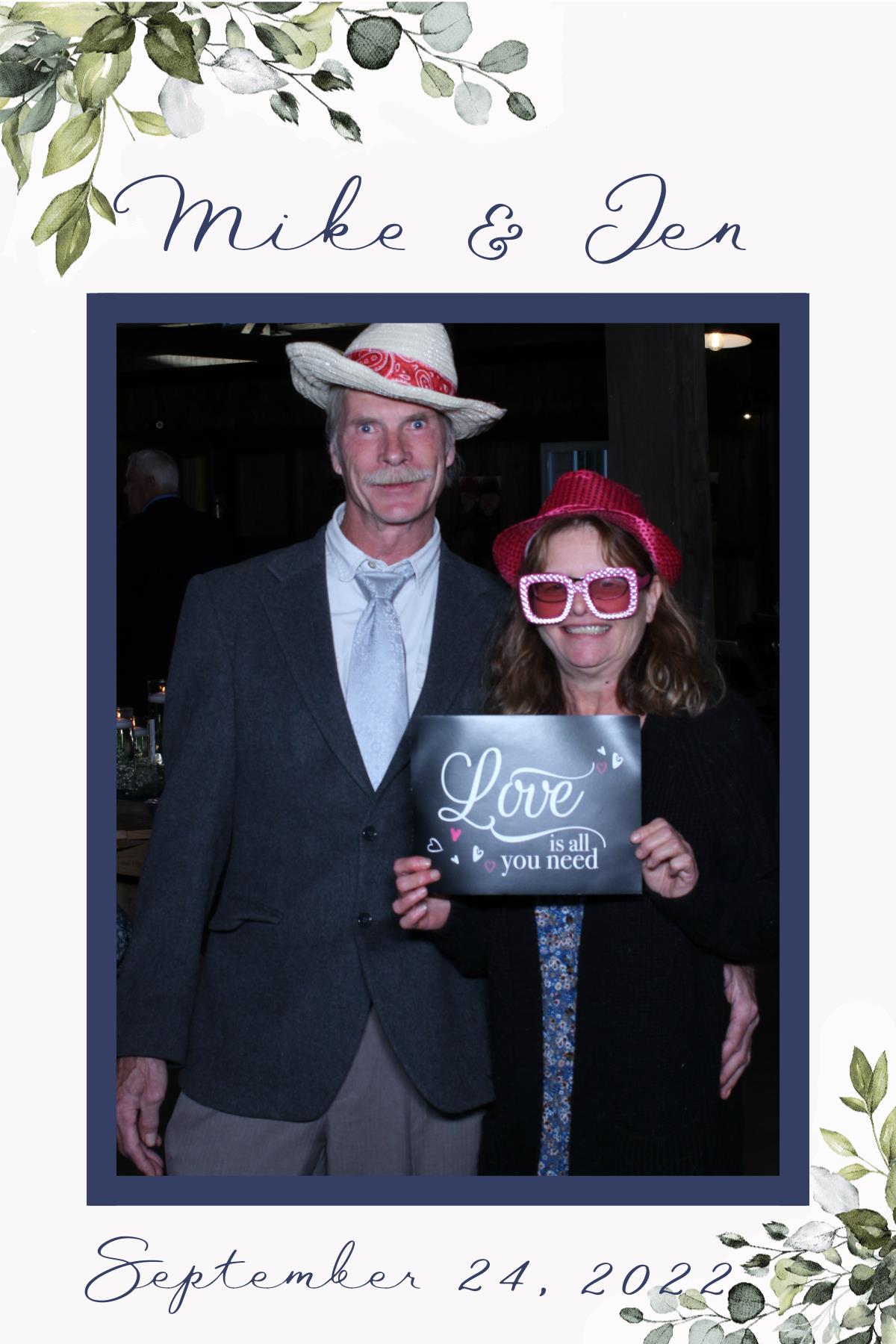Mike and Jen's Wedding | View more photos from the event at gallery.mainemagicmirror.com/u/MaineMagicMirror/Mike-and-Jens-Wedding