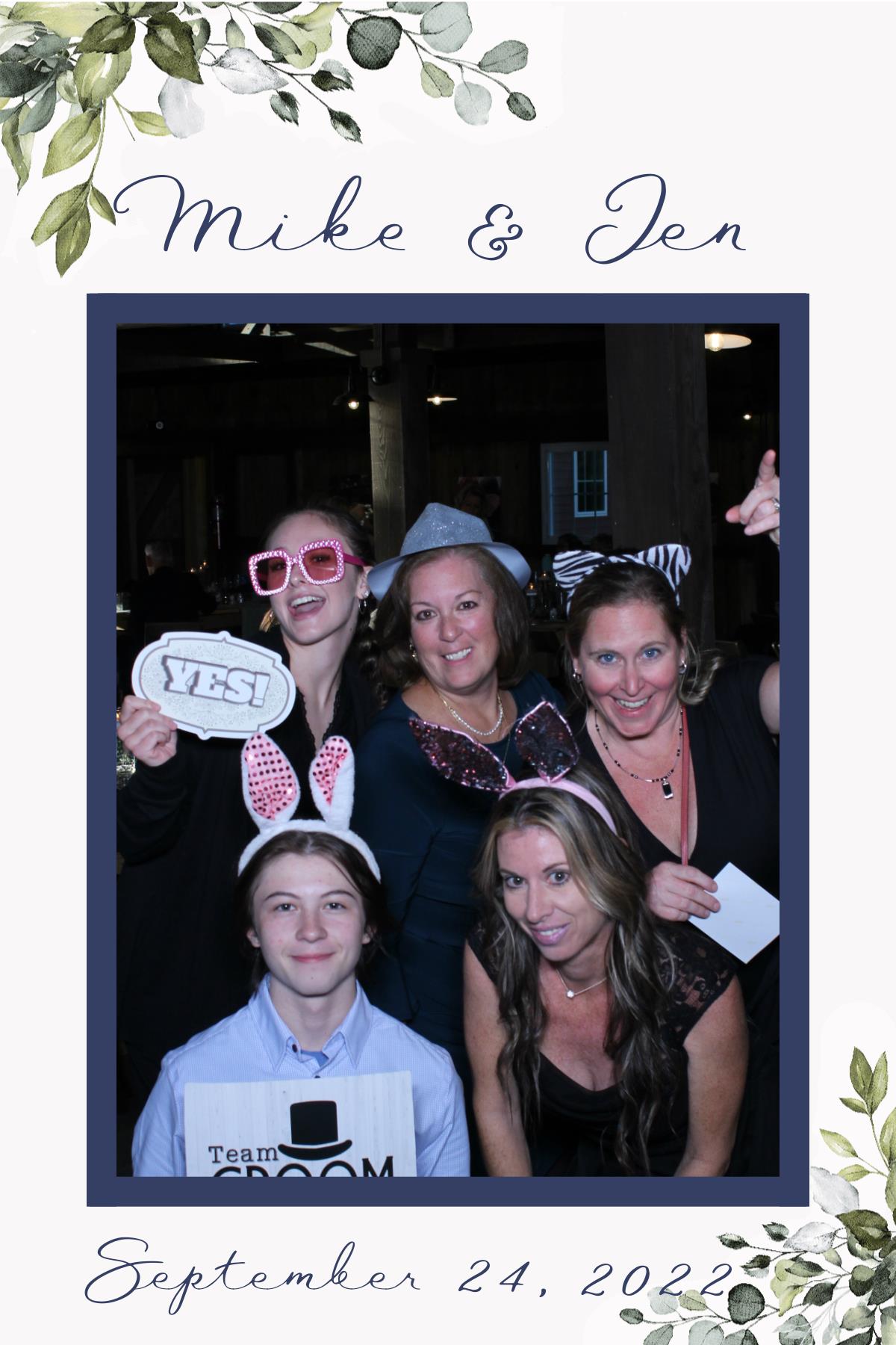 Mike and Jen's Wedding | View more photos from the event at gallery.mainemagicmirror.com/u/MaineMagicMirror/Mike-and-Jens-Wedding