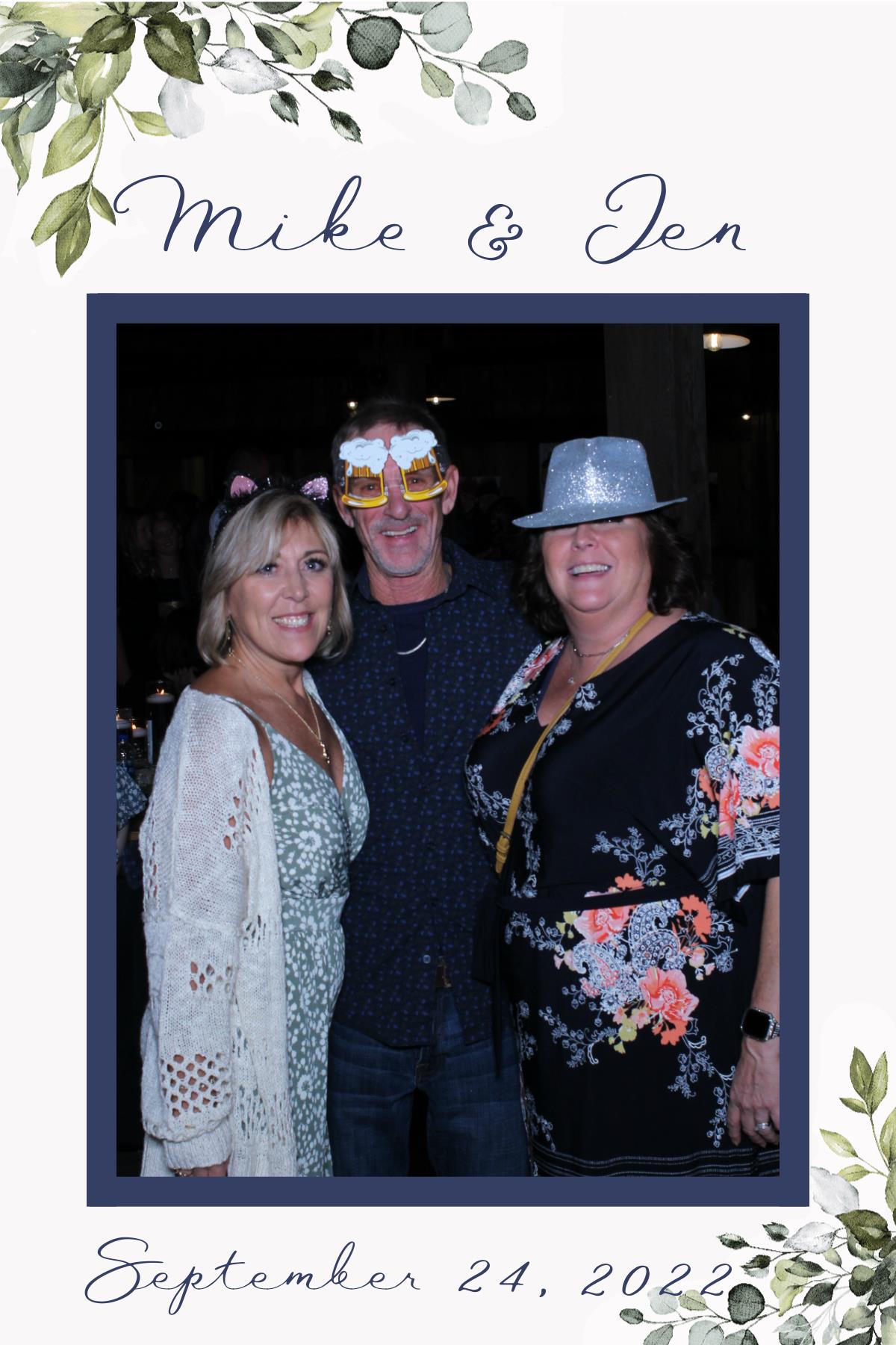Mike and Jen's Wedding | View more photos from the event at gallery.mainemagicmirror.com/u/MaineMagicMirror/Mike-and-Jens-Wedding