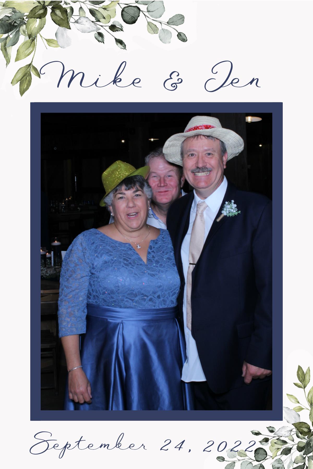 Mike and Jen's Wedding | View more photos from the event at gallery.mainemagicmirror.com/u/MaineMagicMirror/Mike-and-Jens-Wedding