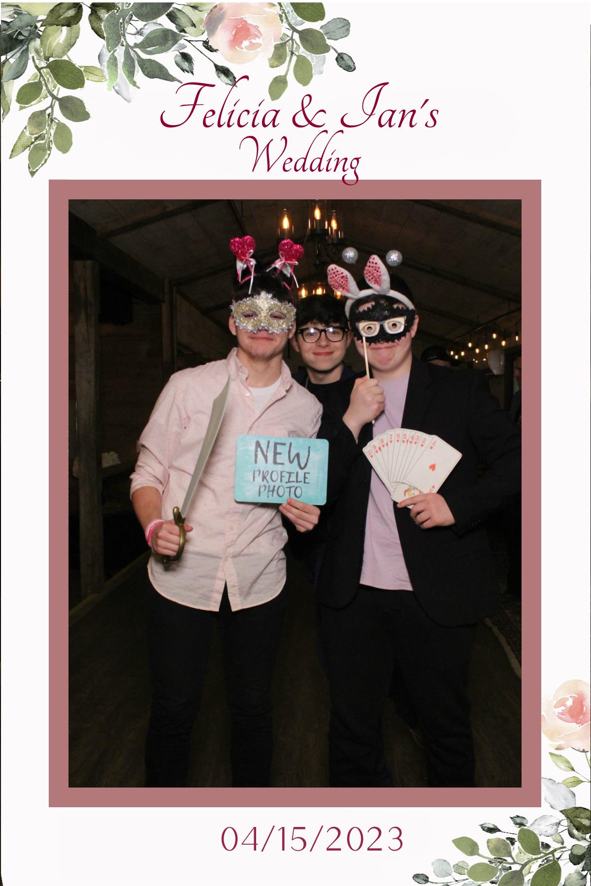 Felicia and Ian's Wedding | View more photos from the event at gallery.mainemagicmirror.com/u/MaineMagicMirror/Felicia-and-Ians-Wedding