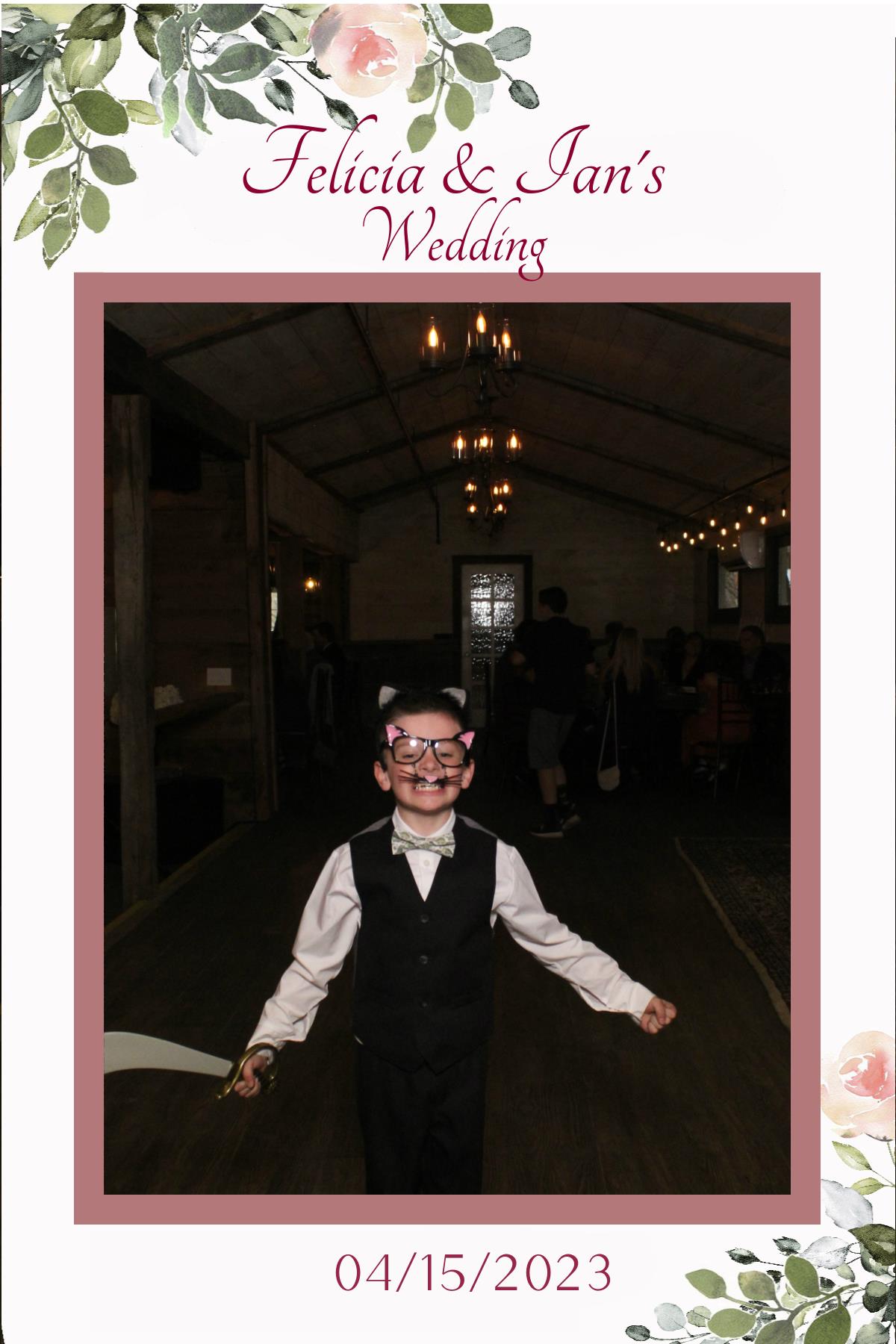 Felicia and Ian's Wedding | View more photos from the event at gallery.mainemagicmirror.com/u/MaineMagicMirror/Felicia-and-Ians-Wedding
