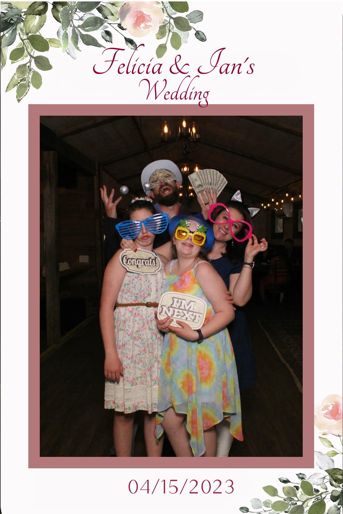 Felicia and Ian's Wedding | View more photos from the event at gallery.mainemagicmirror.com/u/MaineMagicMirror/Felicia-and-Ians-Wedding